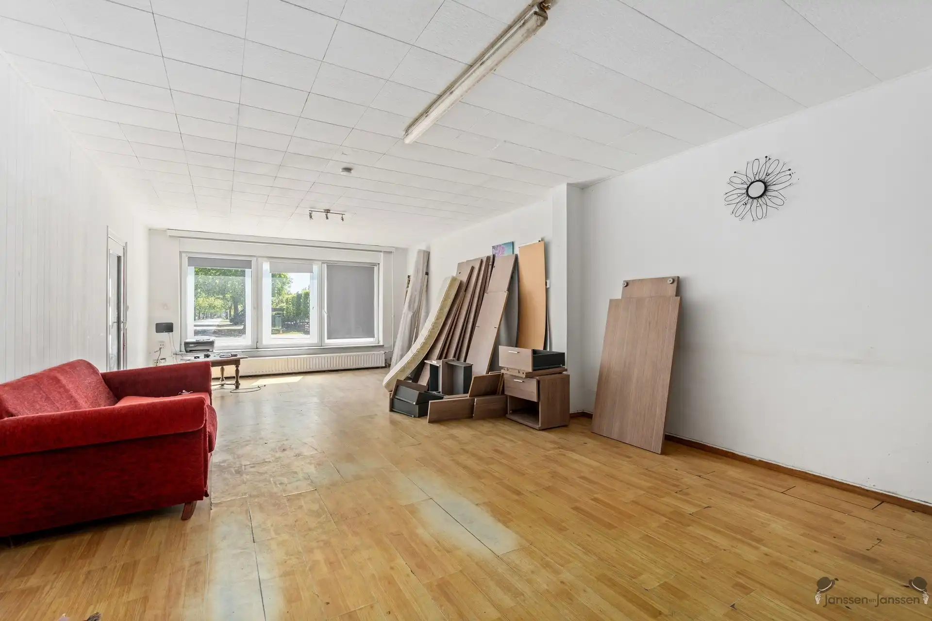 Ruime rijwoning met tal van mogelijkheden op een perceel van ca. 3a56ca in Leopoldsburg foto 3