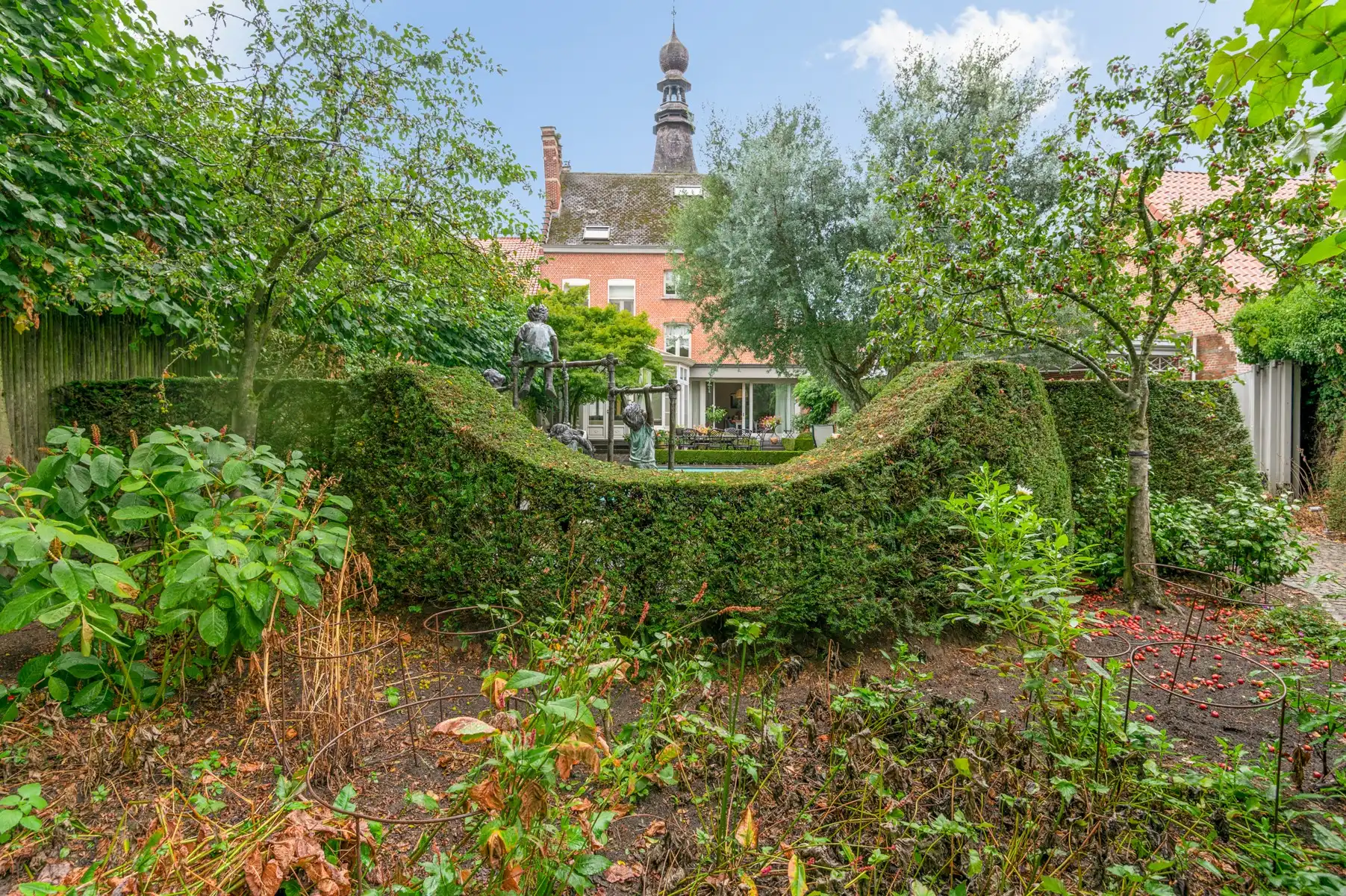 Imposant herenhuis uit 1892 met zwembad foto 13