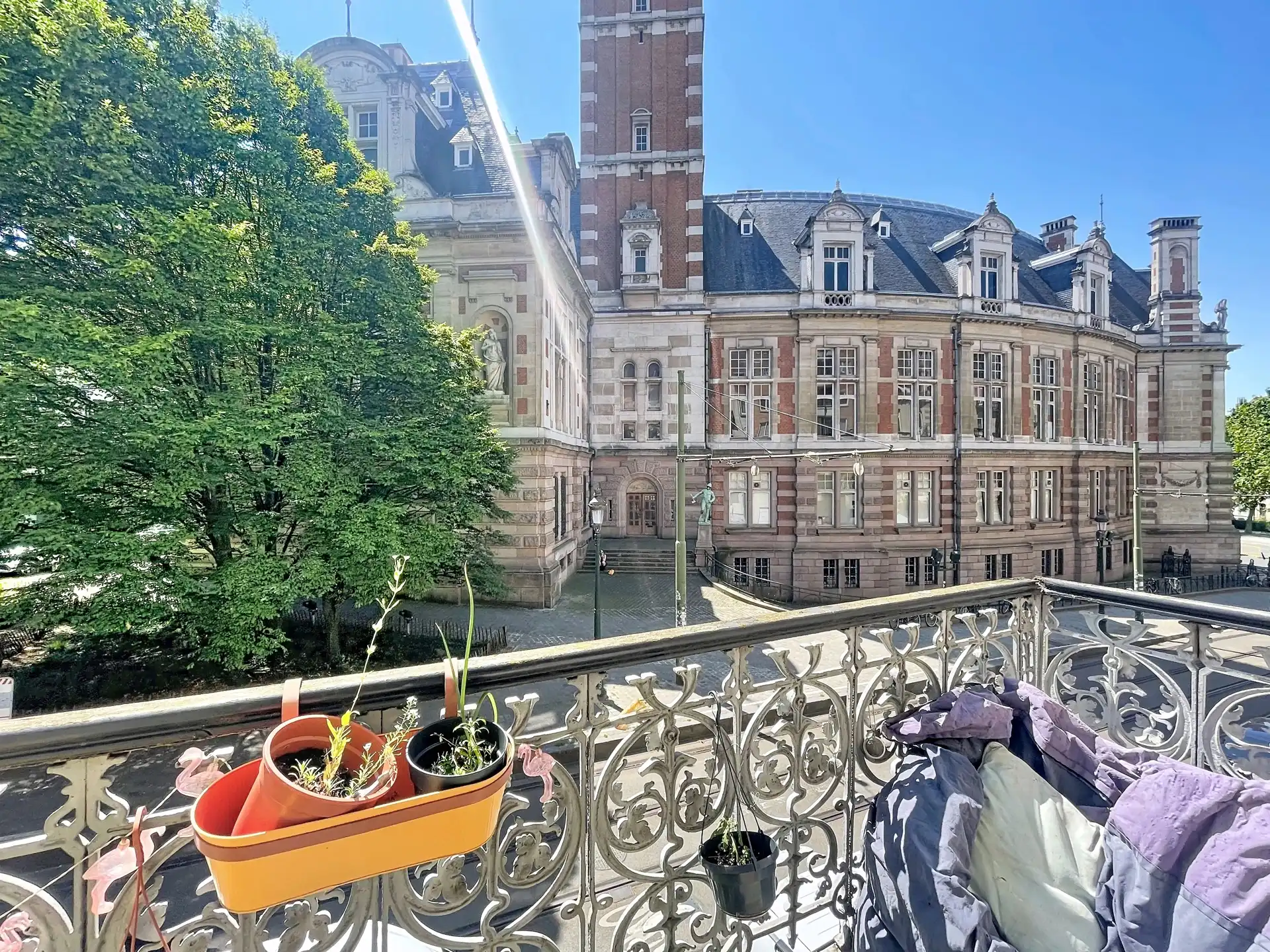 Appartement met 1 slaapkamer en terras, op een ideale locatie! foto 3
