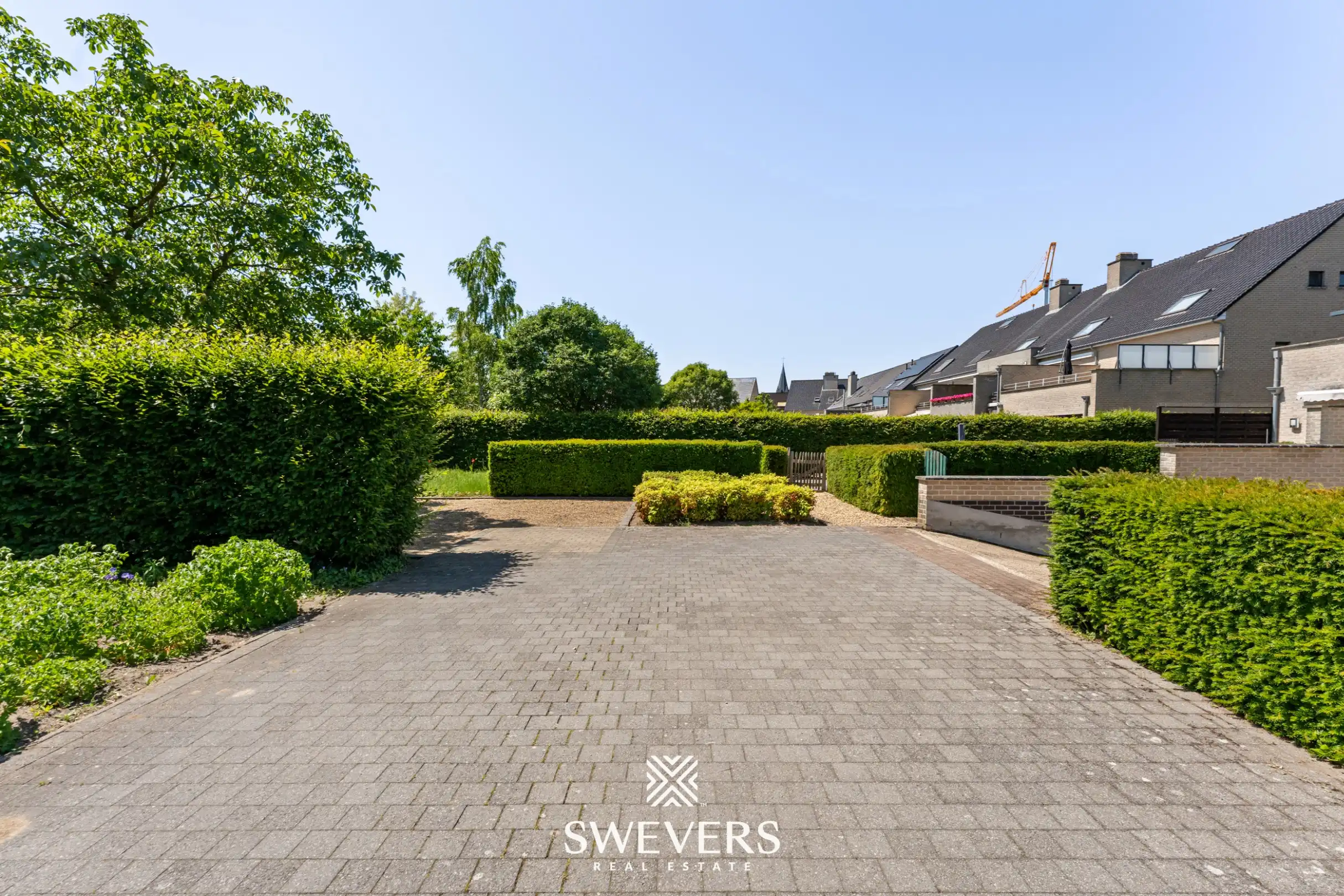 Instapklaar, lichtrijk duplex-appartement met ruim terras in hartje Helchteren foto 25