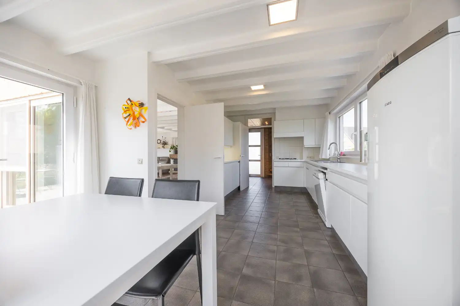 Ruime villa met drie slaapkamers op een toplocatie in Middelkerke! foto 10