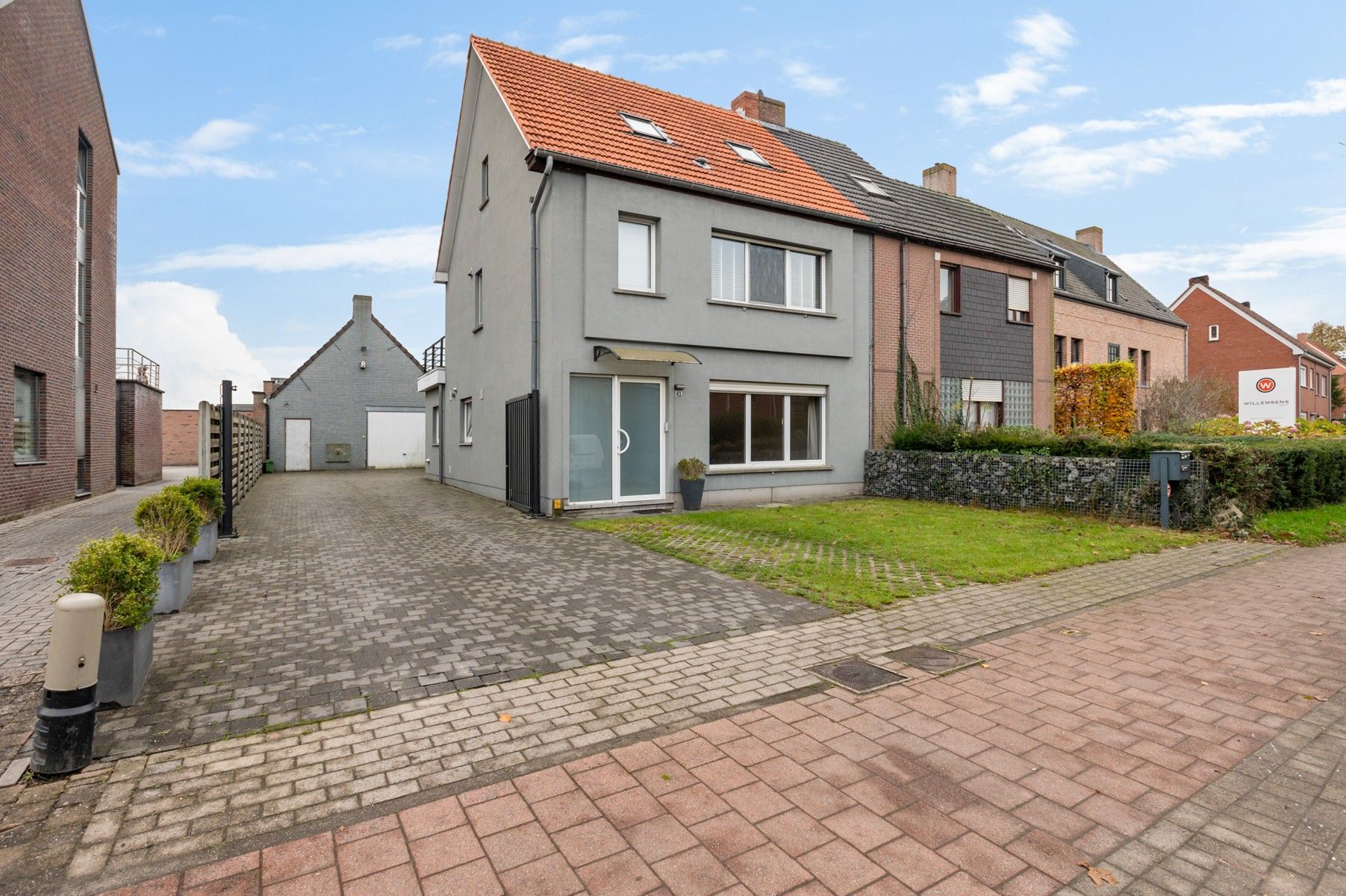 Ruim duplex-appartement met groot terras en staanplaats foto 11