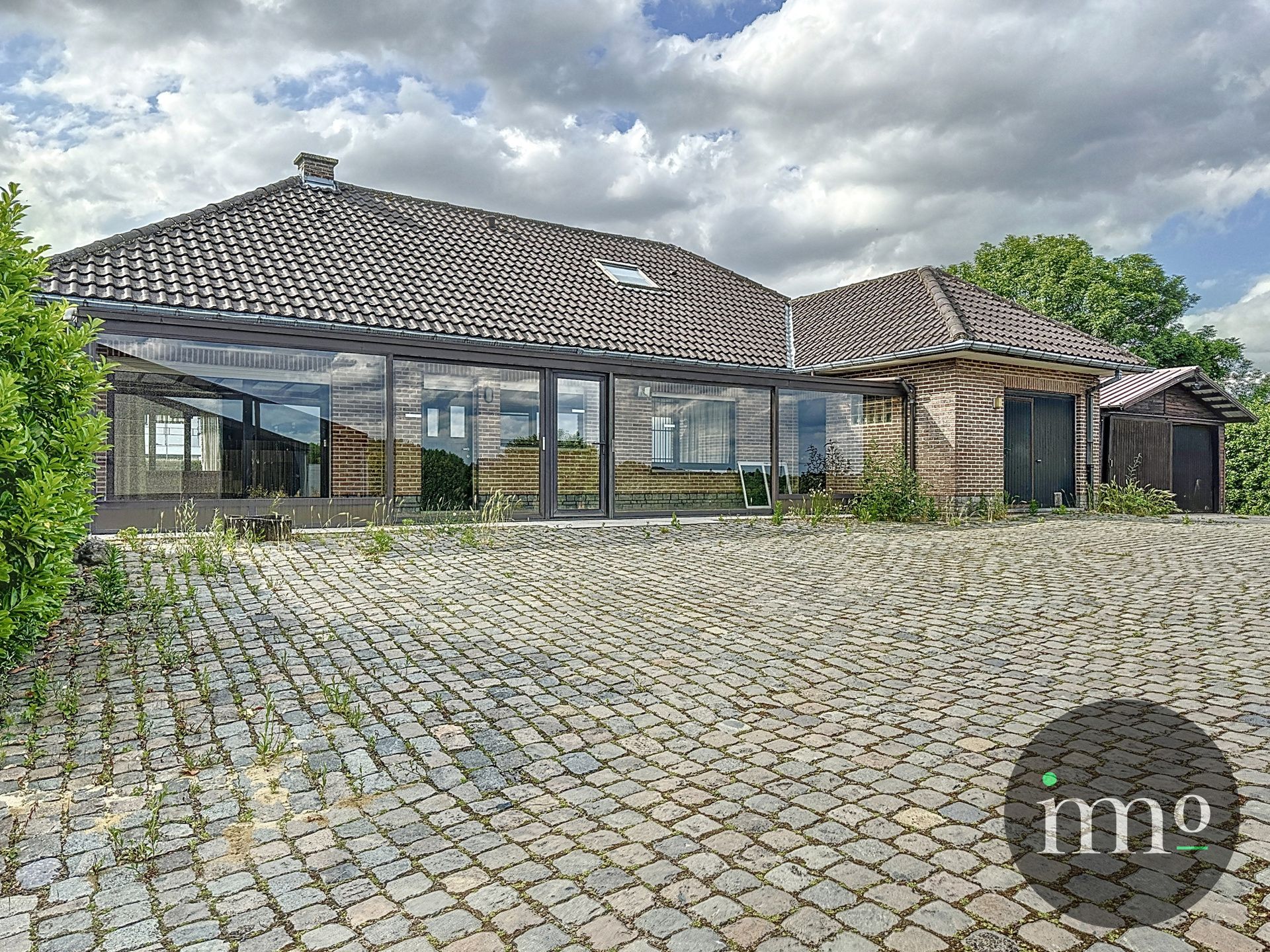 Landelijke woning met depot op een perceel van 42 ARE!! foto 2