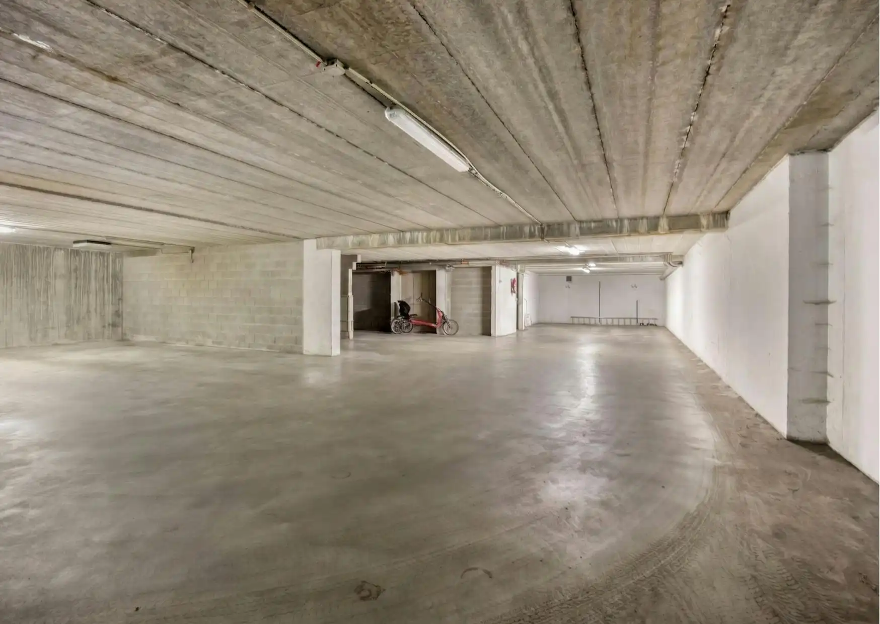 Gerenoveerd dakappartement met 1 slaapkamer in Wuustwezel foto 21