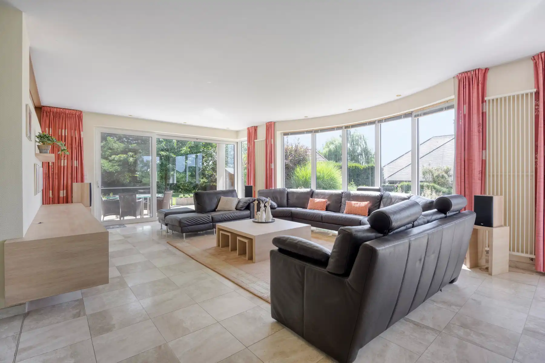WSB-immo: Royale villa in een groene omgeving foto 7