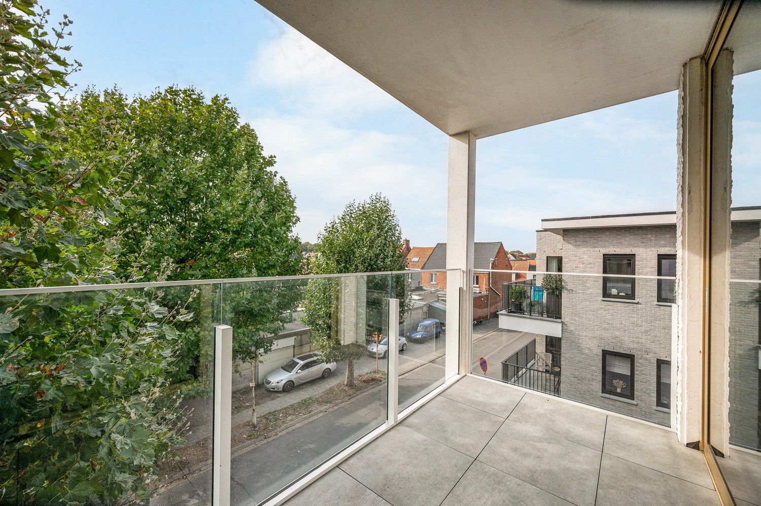 Modern 1-slaapkamer BEN appartement met een terras en autostaanplaats te Kapellen! foto 14