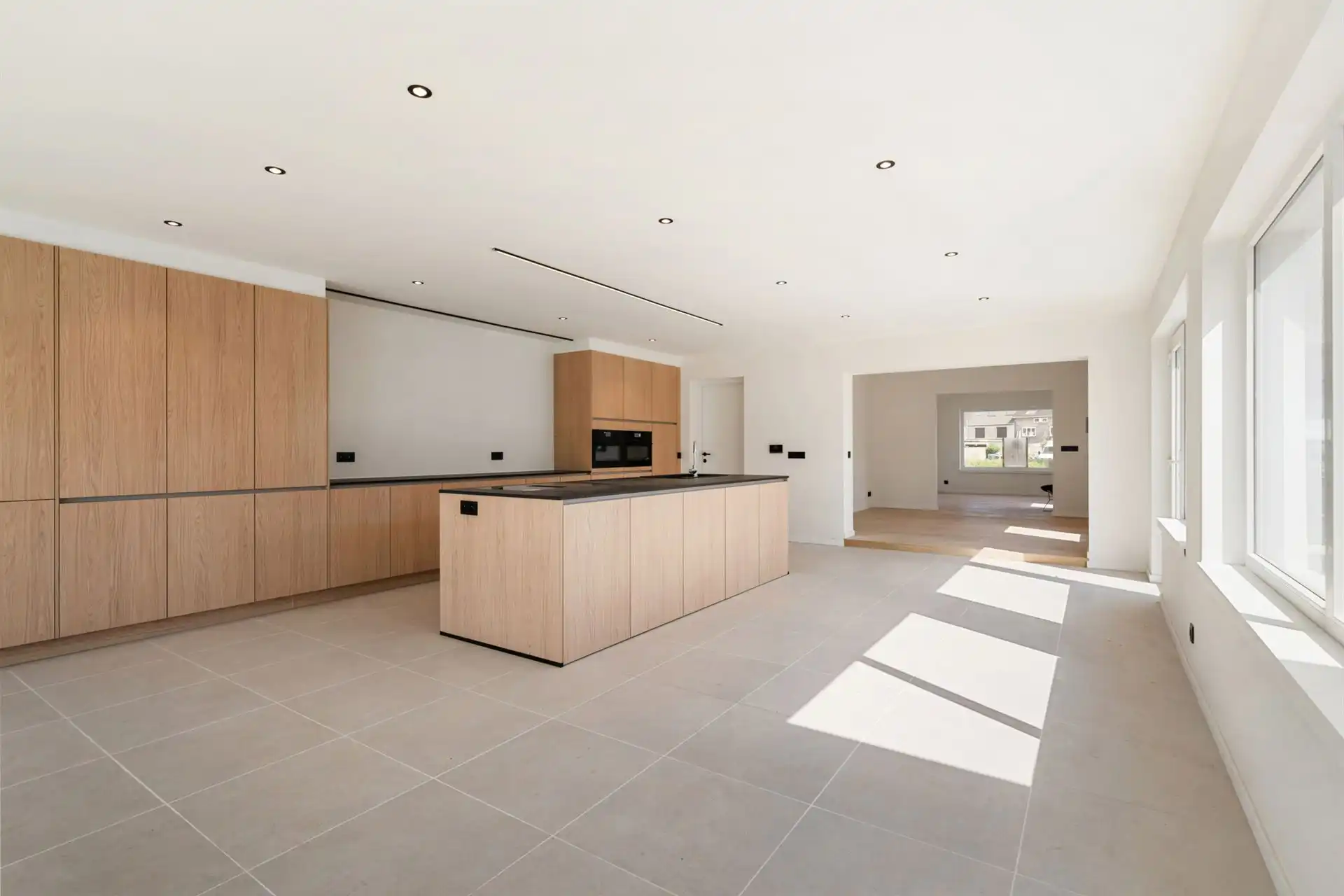 Eco-gerenoveerde gezinswoning op een perceel van 600m2 foto 3
