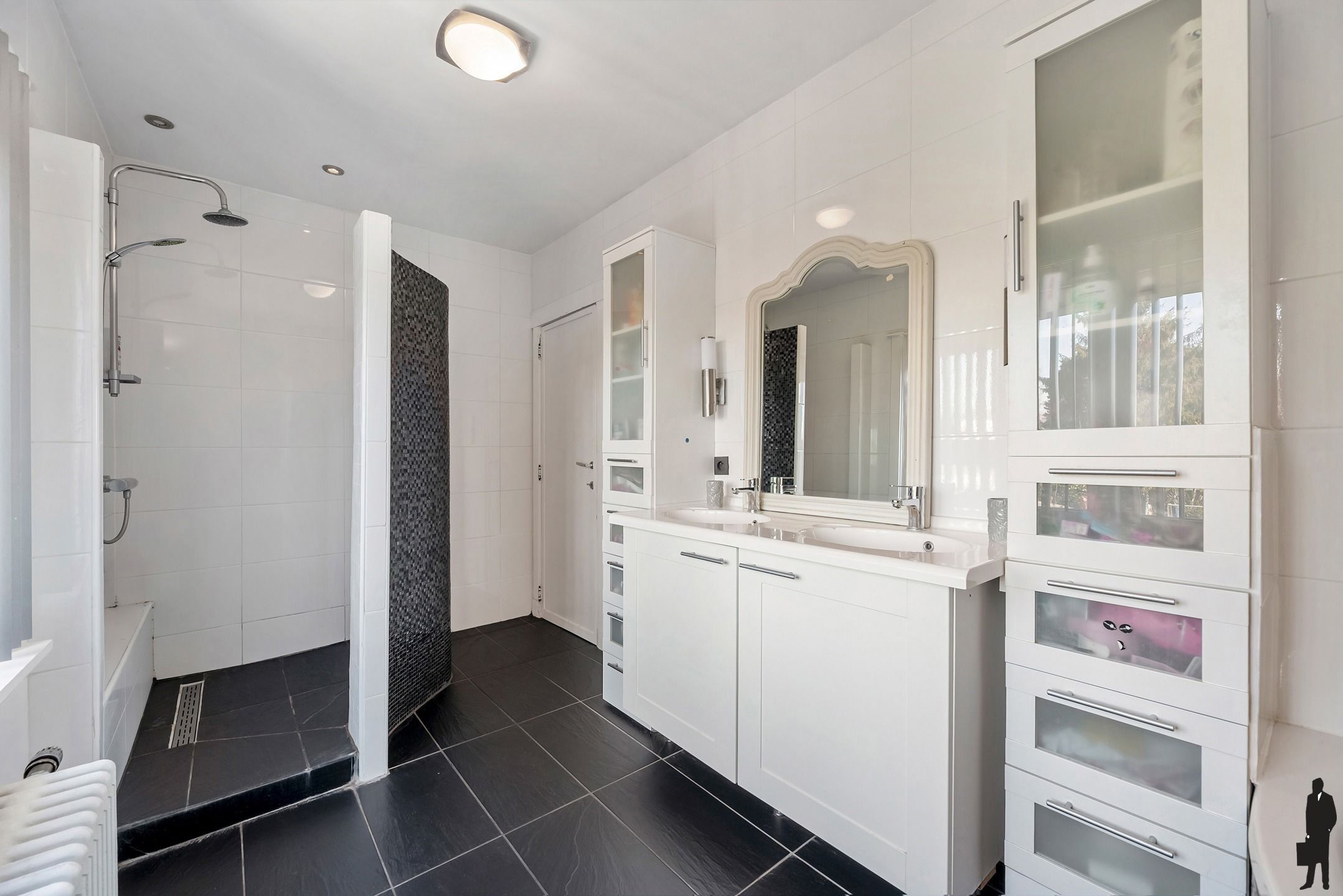 Karakteristieke woning met 5 slpk. en westtuin op 799m² foto 16