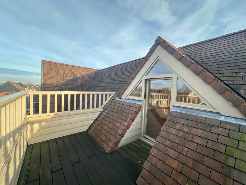 Ruim appartement inclusief kelderberging en garage! foto 14