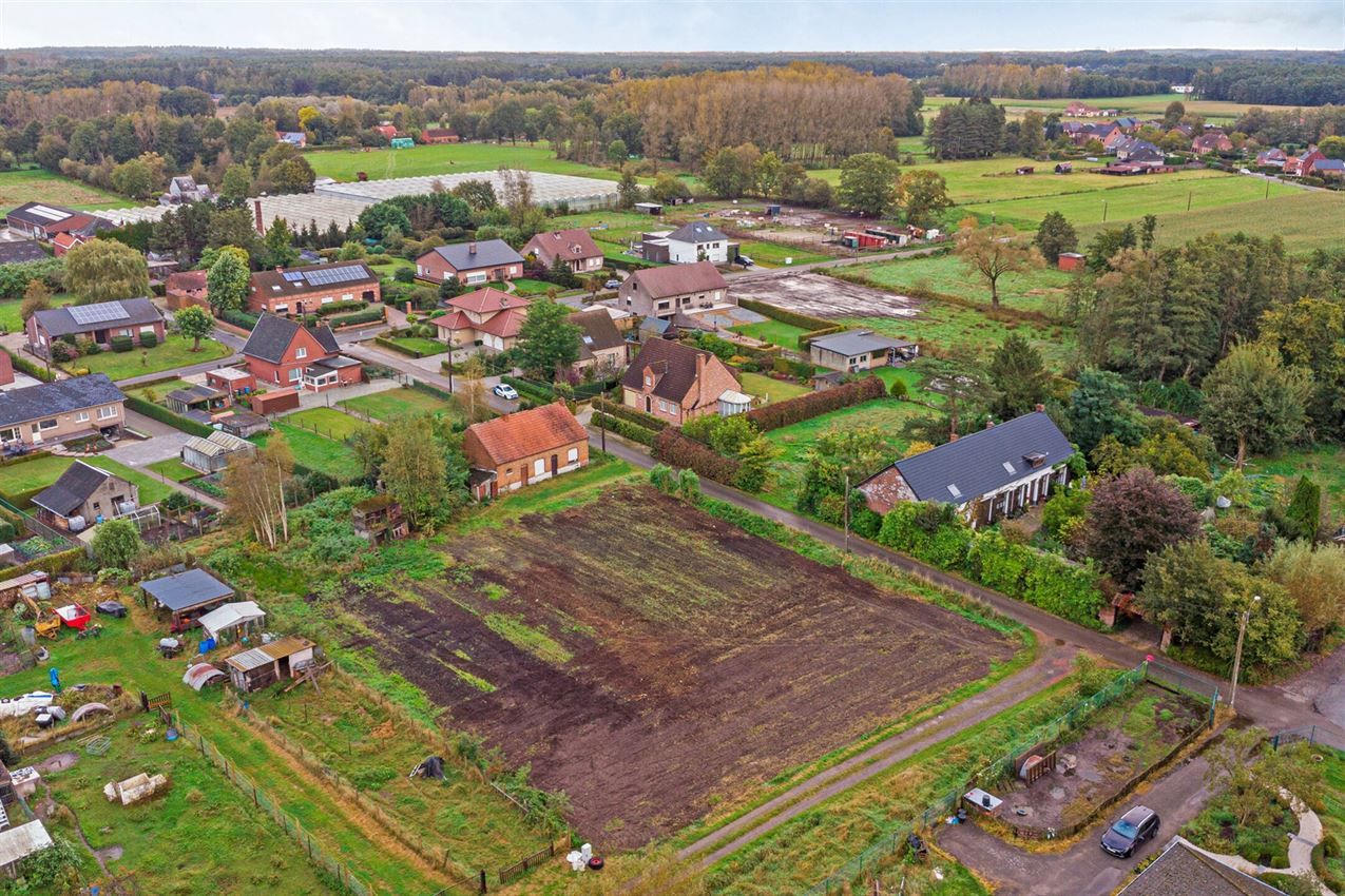 Unieke kans: Te renoveren of nieuw te bouwen hoeve op 31a40 in een rustige, landelijke omgeving foto 23