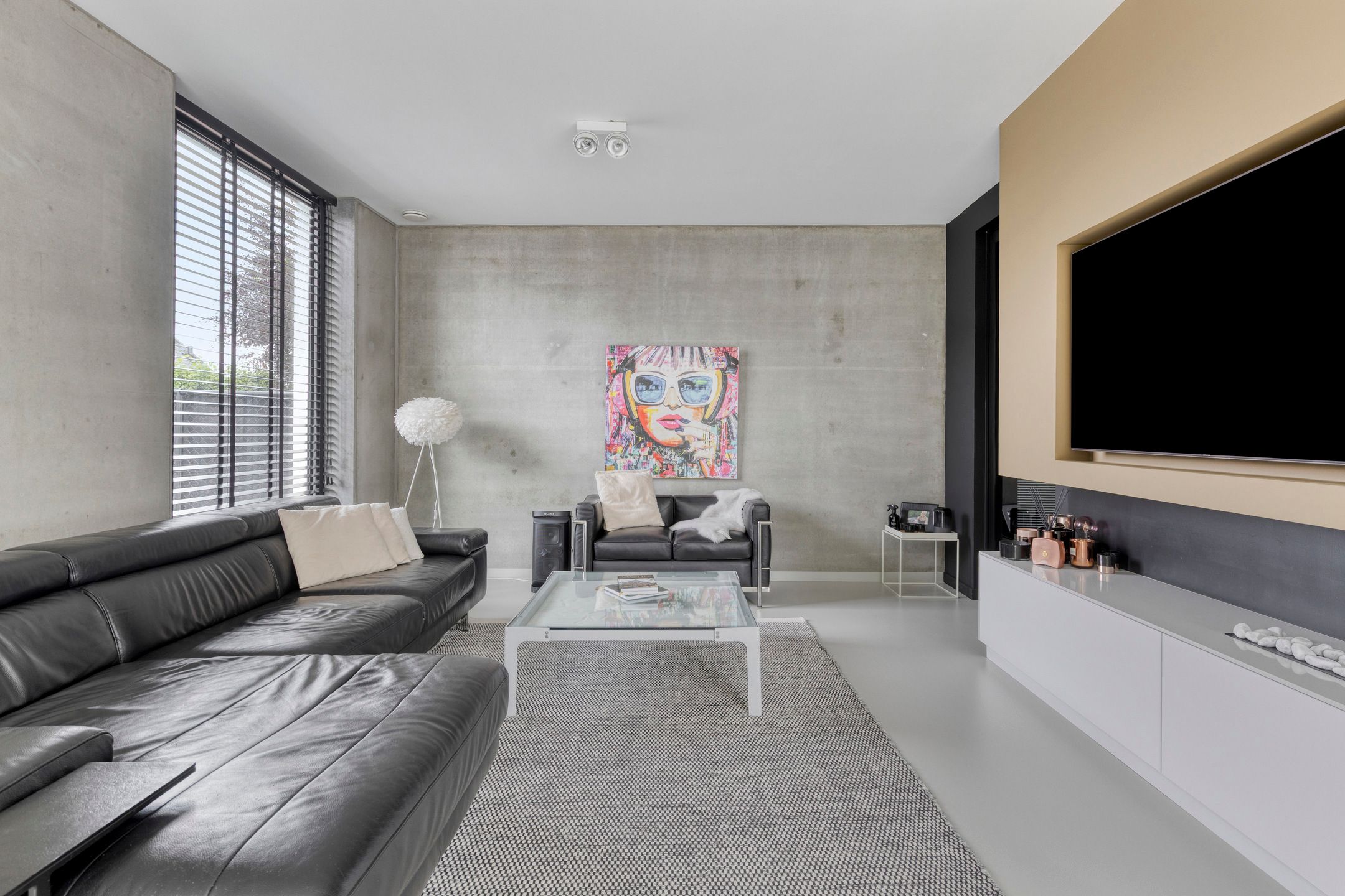 Prachtige villa in doodlopende straat foto 5