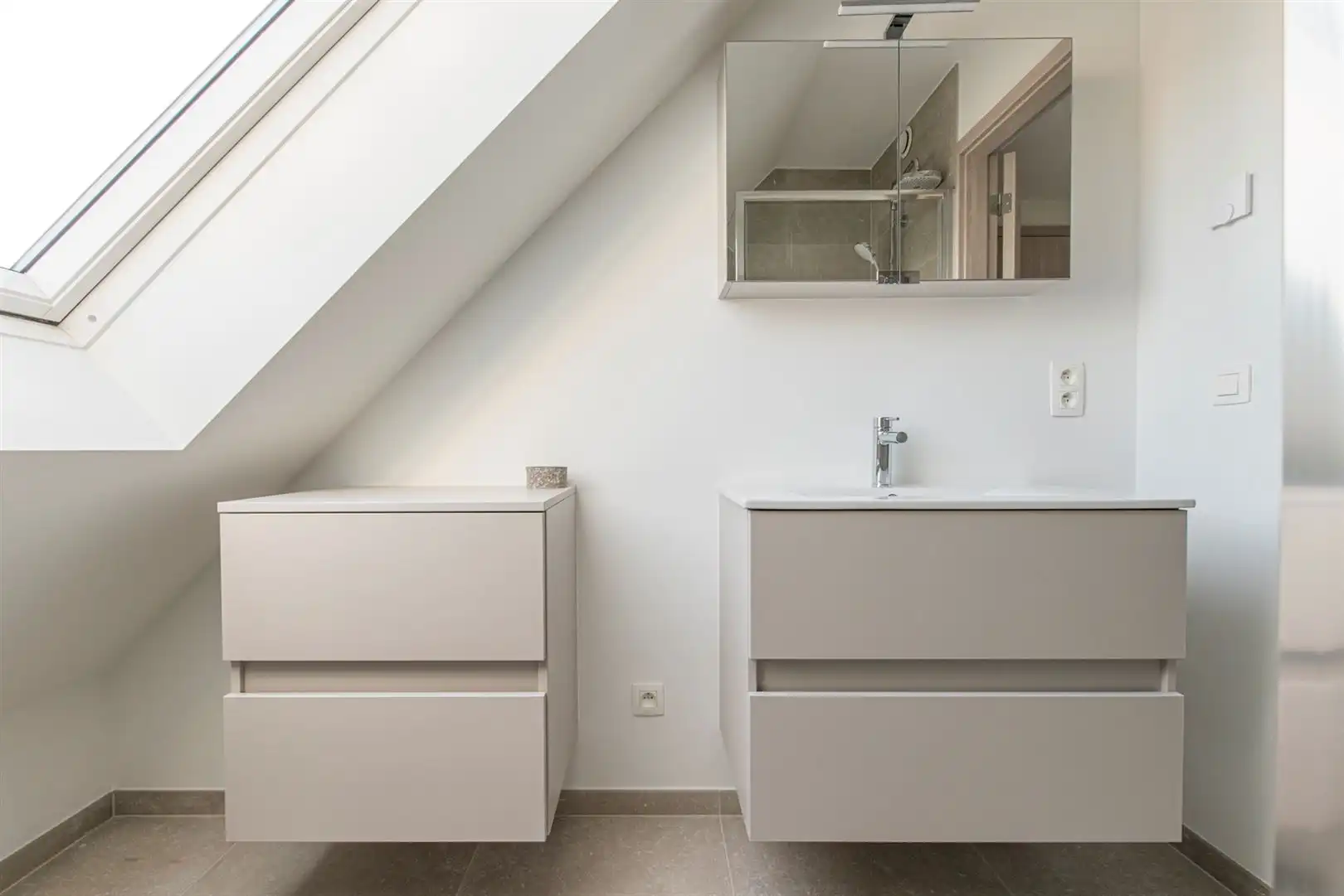 Uniek duplex-appartement in een nieuw appartementsgebouw te Sint-Gillis-Waas foto 12