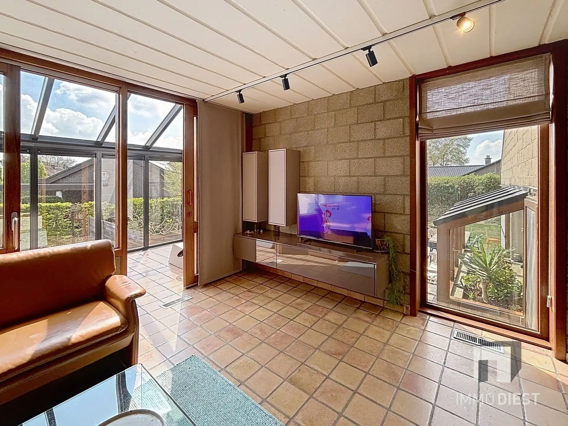 Bijzondere woning, lichtrijk, open en 3 slaapkamers foto 22