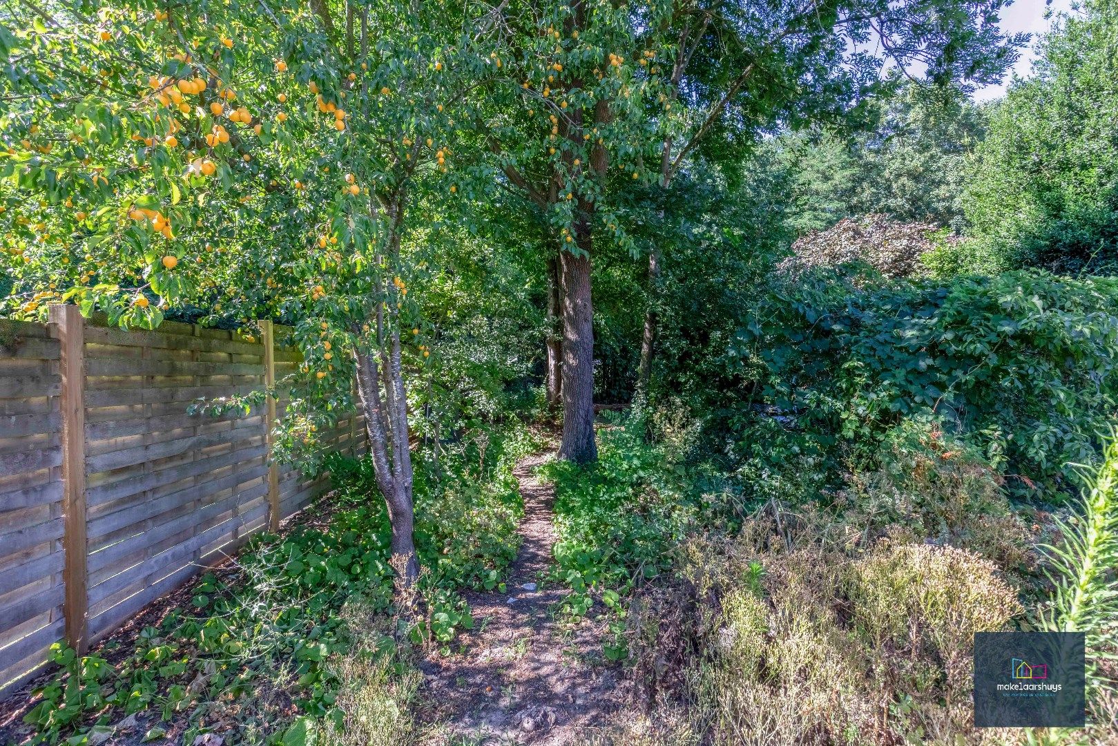 Residentieel gelegen  te renoveren halfopen bebouwing met tuin  foto 20