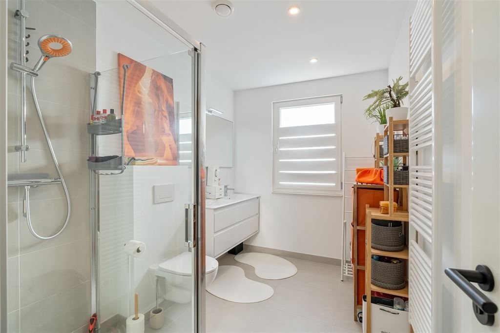 Volledig instapklare nieuwbouwwoning (2% registratie!) foto 10