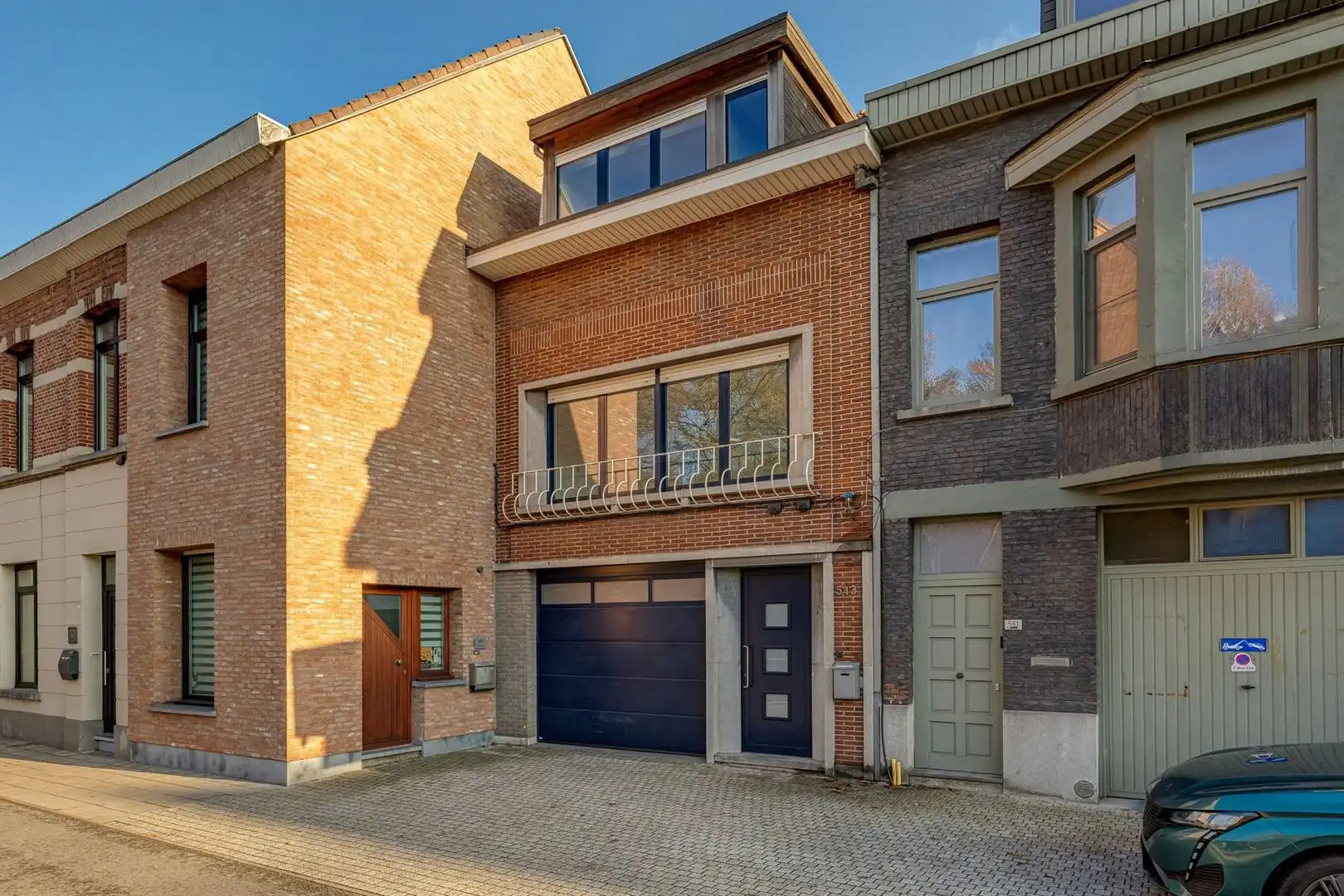 Woning met tuin en garage(s) foto 3