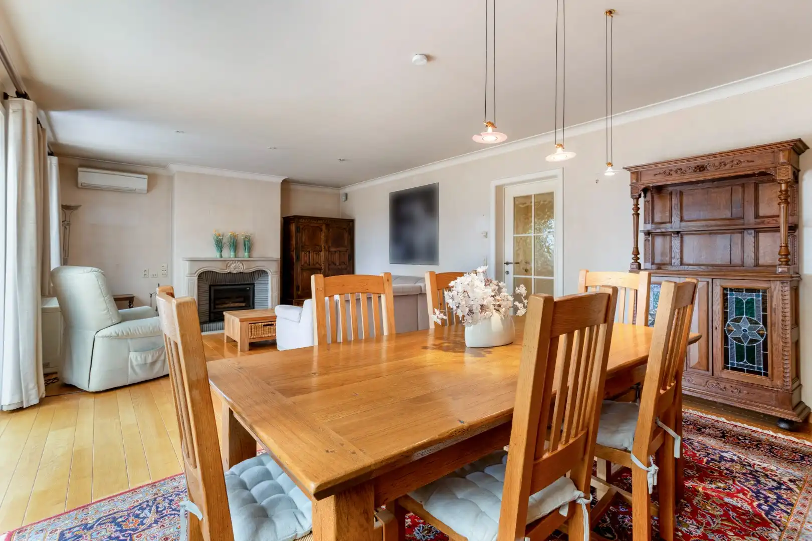 Degelijke villa in rustige buurt op 750 m²! foto 8