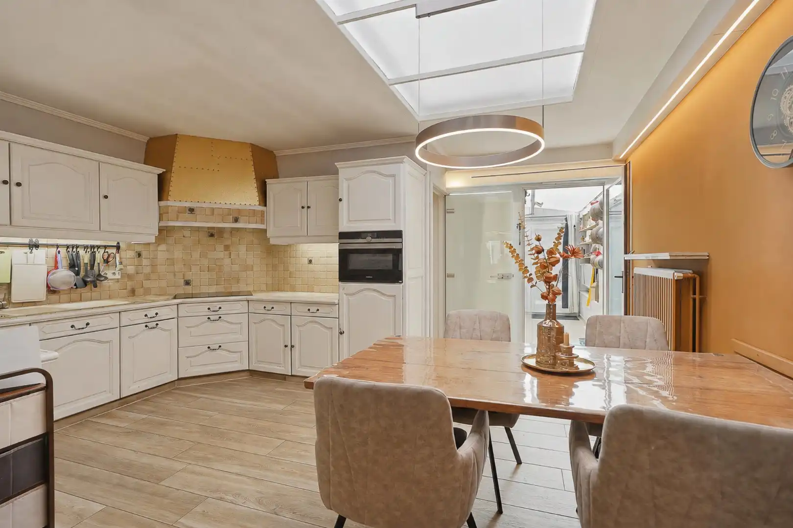 Instapklare energiezuinige woning met 3 slpks en tuin in Sint-Andries foto 6