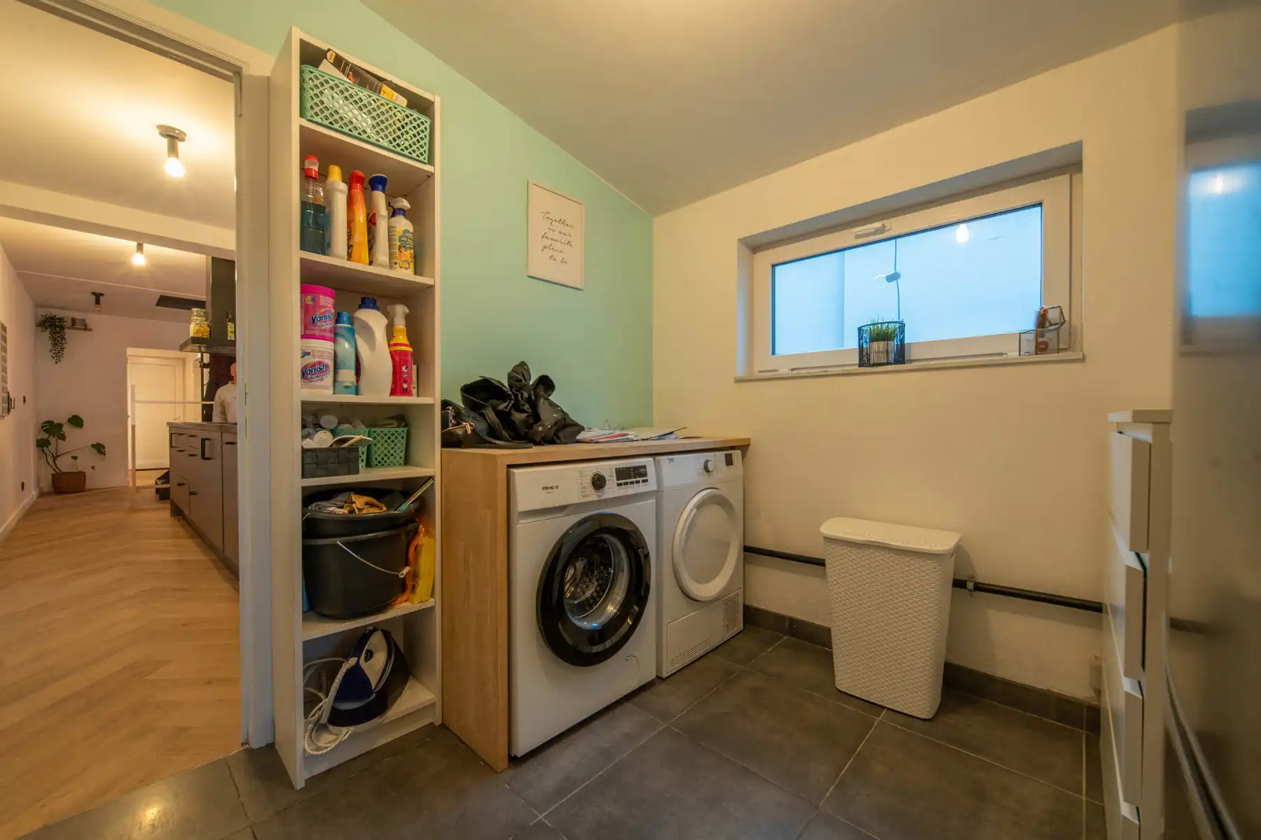 Instapklare, modern afgewerkte woning met B-label te Niel. foto 5