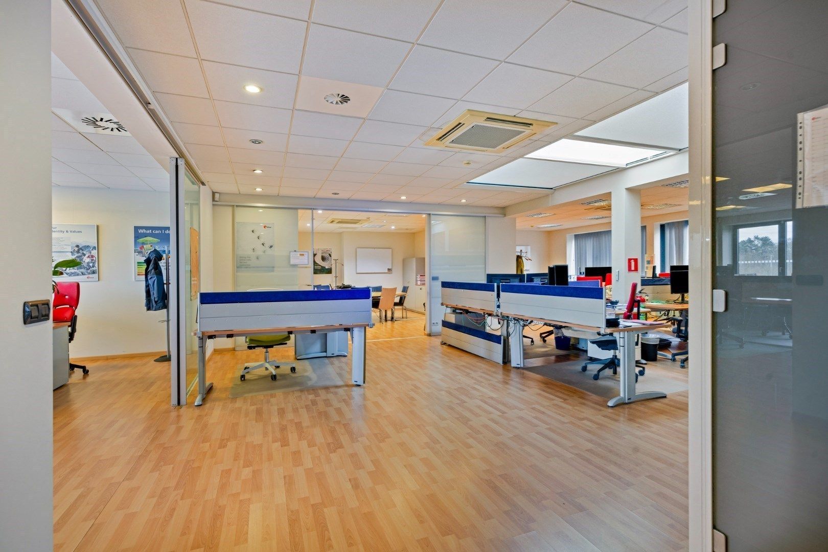 Kantoor te koop in het industriepark te Haasrode/Heverlee met 14 parkings - opp. 626 m² - verkoop van aandelen foto 18