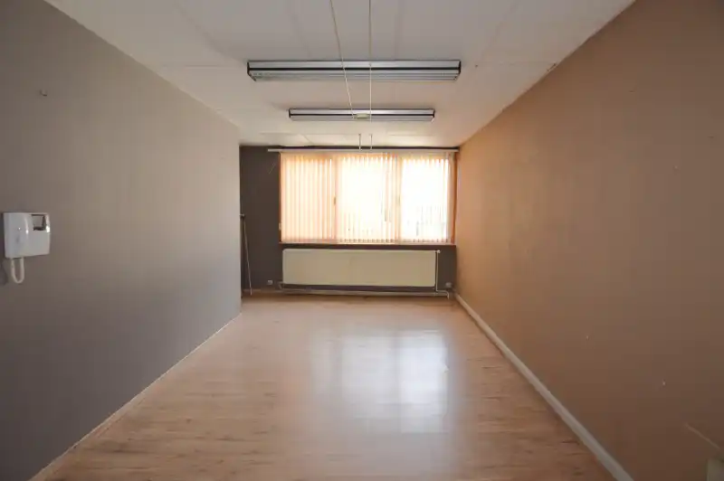 Kantoorruimte te huur in hartje Mechelen – met zicht op de Sint-Romboutstoren foto 8