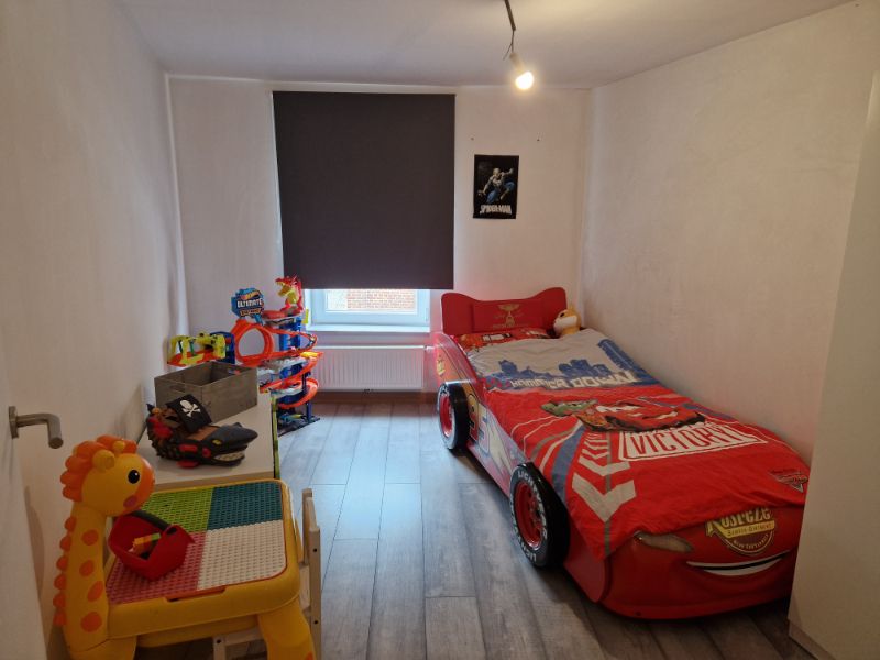 Instapklare woning met 4 slaapkamers en zonnige tuin foto 14