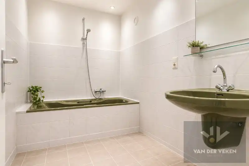 RIANT APPARTEMENT MET WEIDS ZICHT AAN HET CENTRUM foto 11