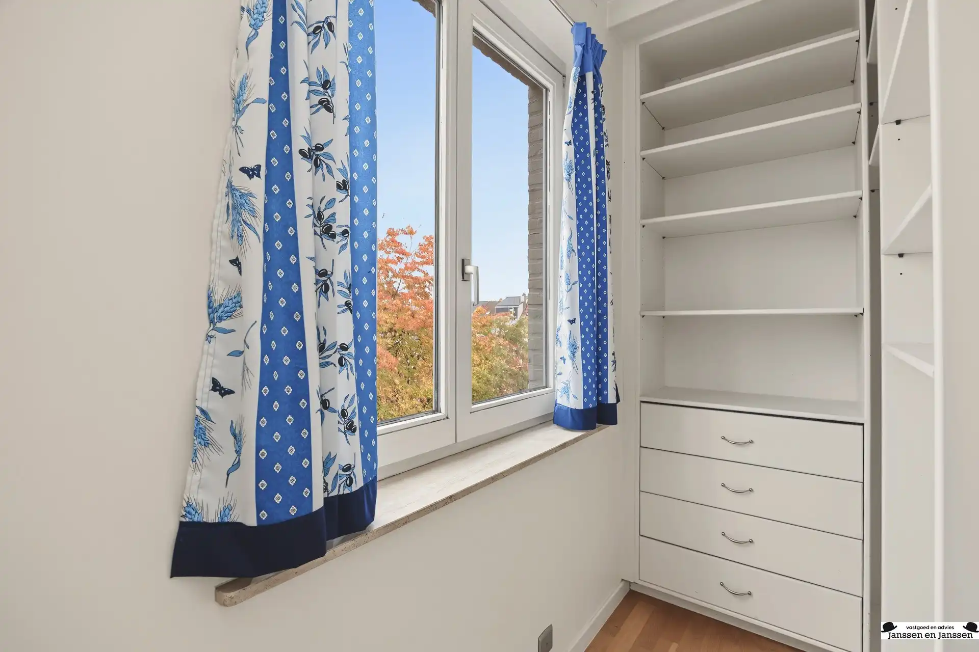 Ruim en lichtrijk appartement met 3 slaapkamers en 125 m² in Brasschaat-Mariaburg foto 7