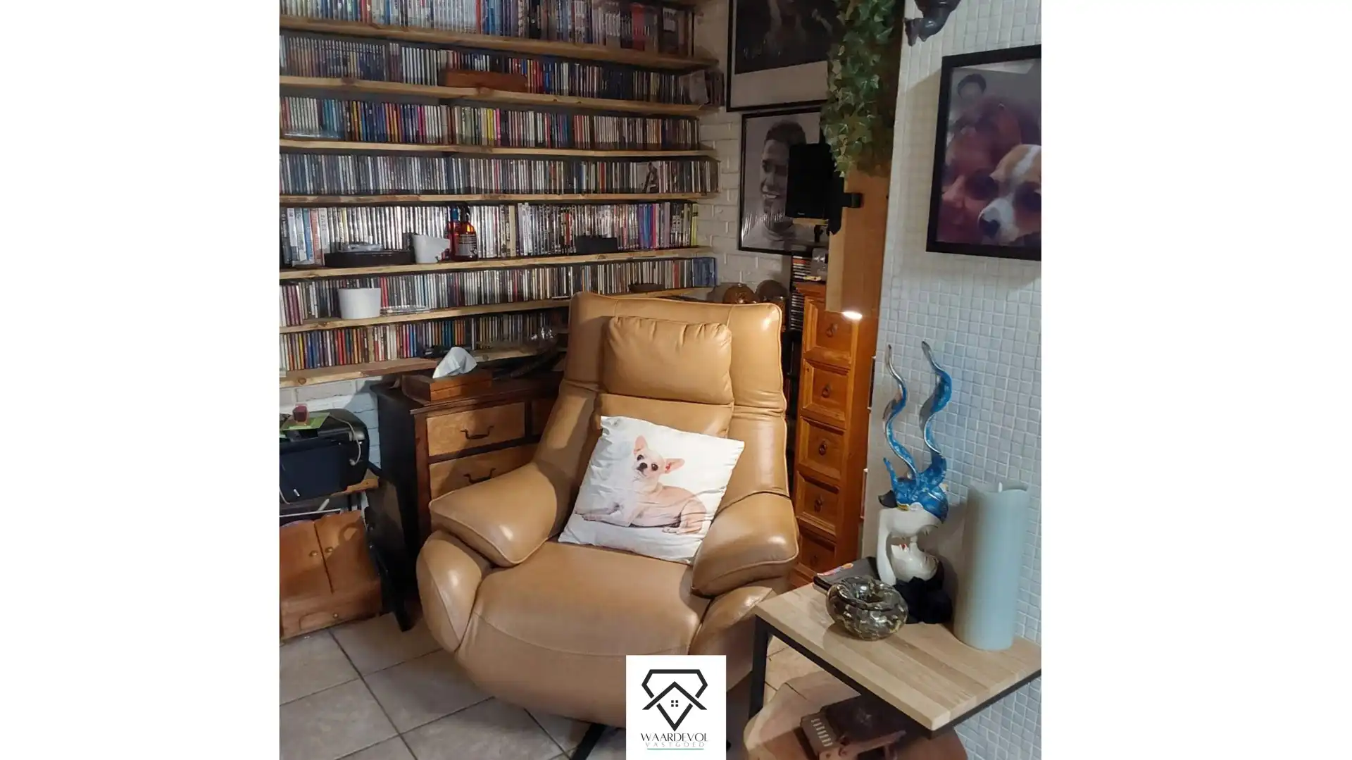 Wijze stadswoning met buitenruimte en potentieel te koop foto 4