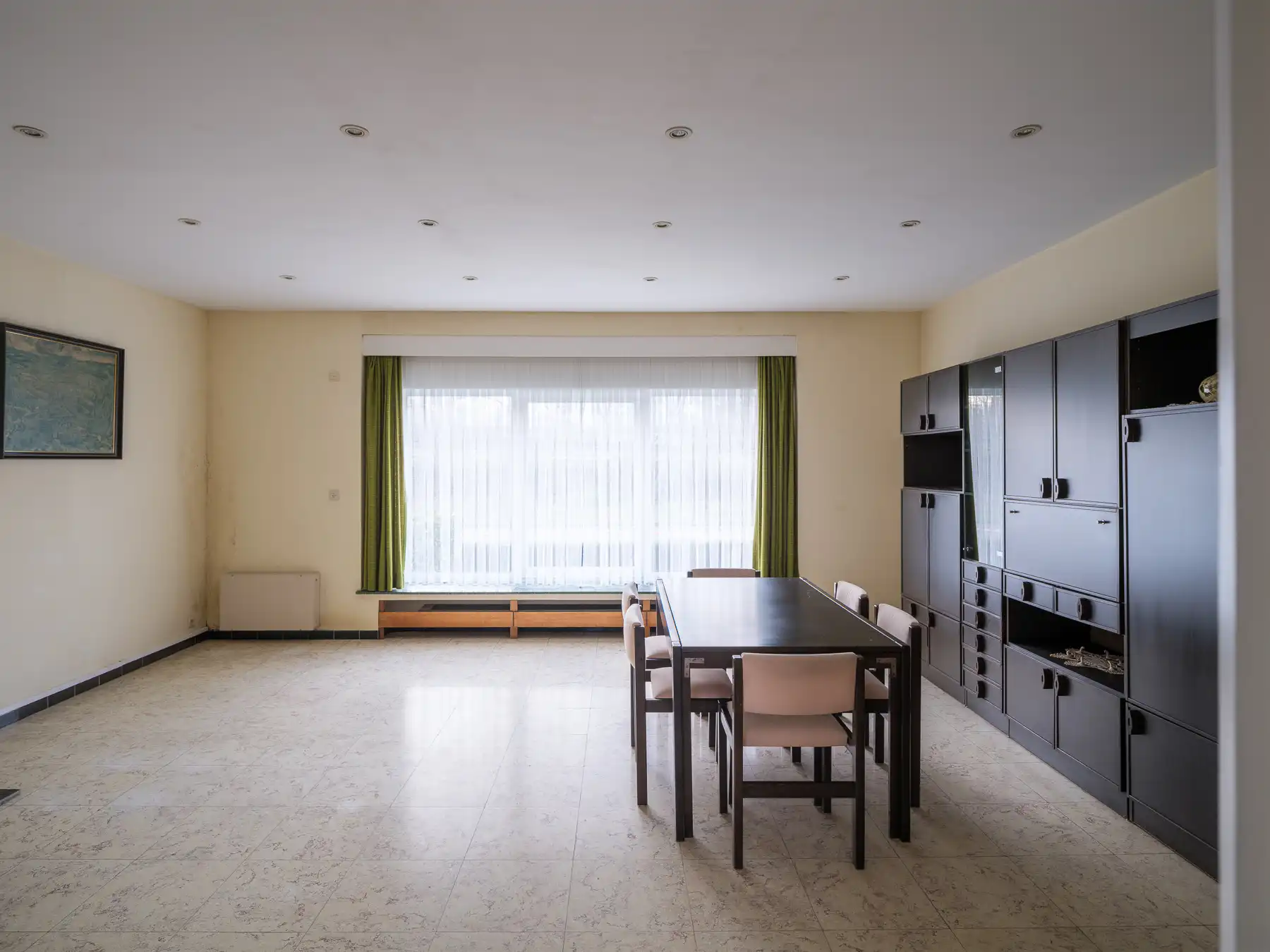 Op te frissen halfopen bebouwing met tuin en uitstekende bereikbaarheid foto 2