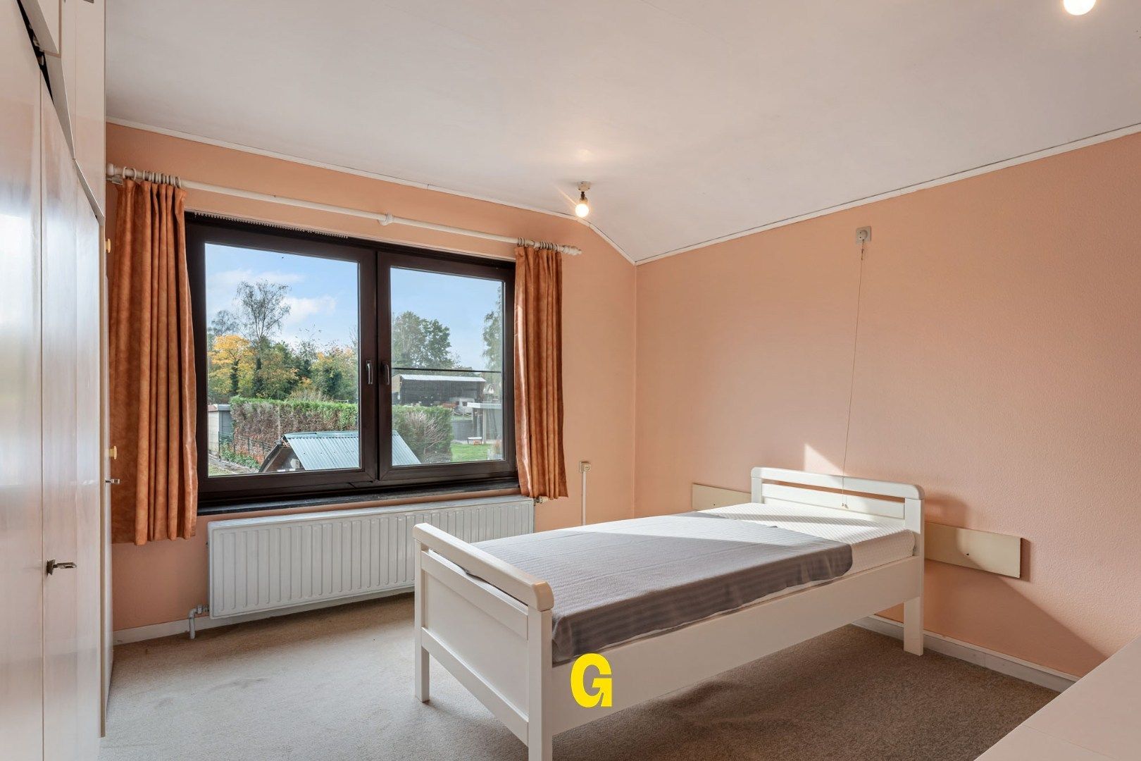 Vrijstaande split-level woning met zuid gerichte tuin op 14a 49ca, in een geliefde buurt vlakbij het centrum foto 17