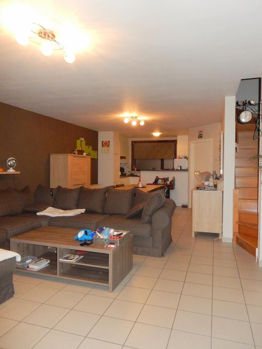 Gezellige rijwoning met dubbele garage foto 6