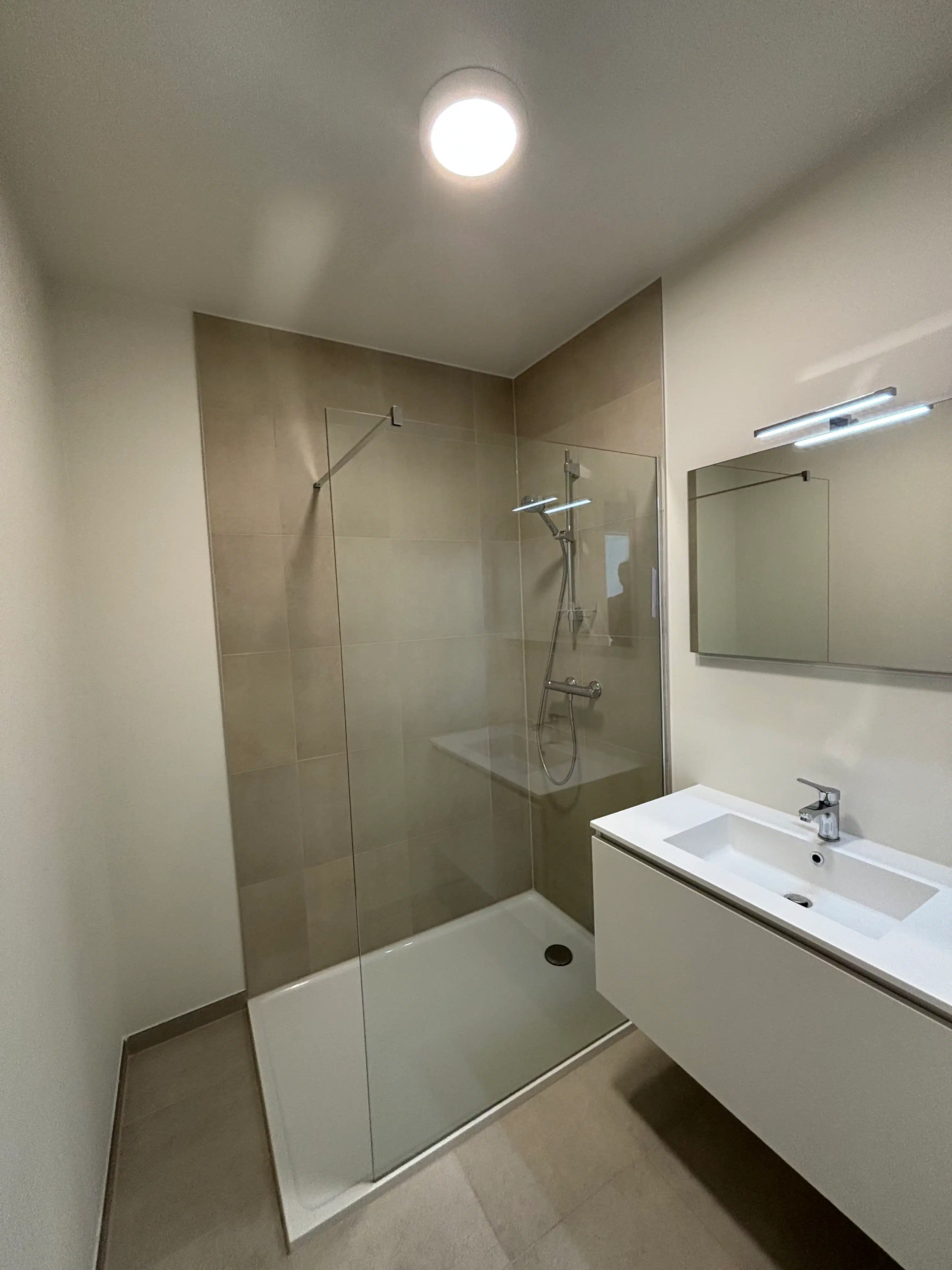 Stijlvol & Duurzaam Wonen in Koningslo: Ruim 2-Slaapkamerappartement foto 9