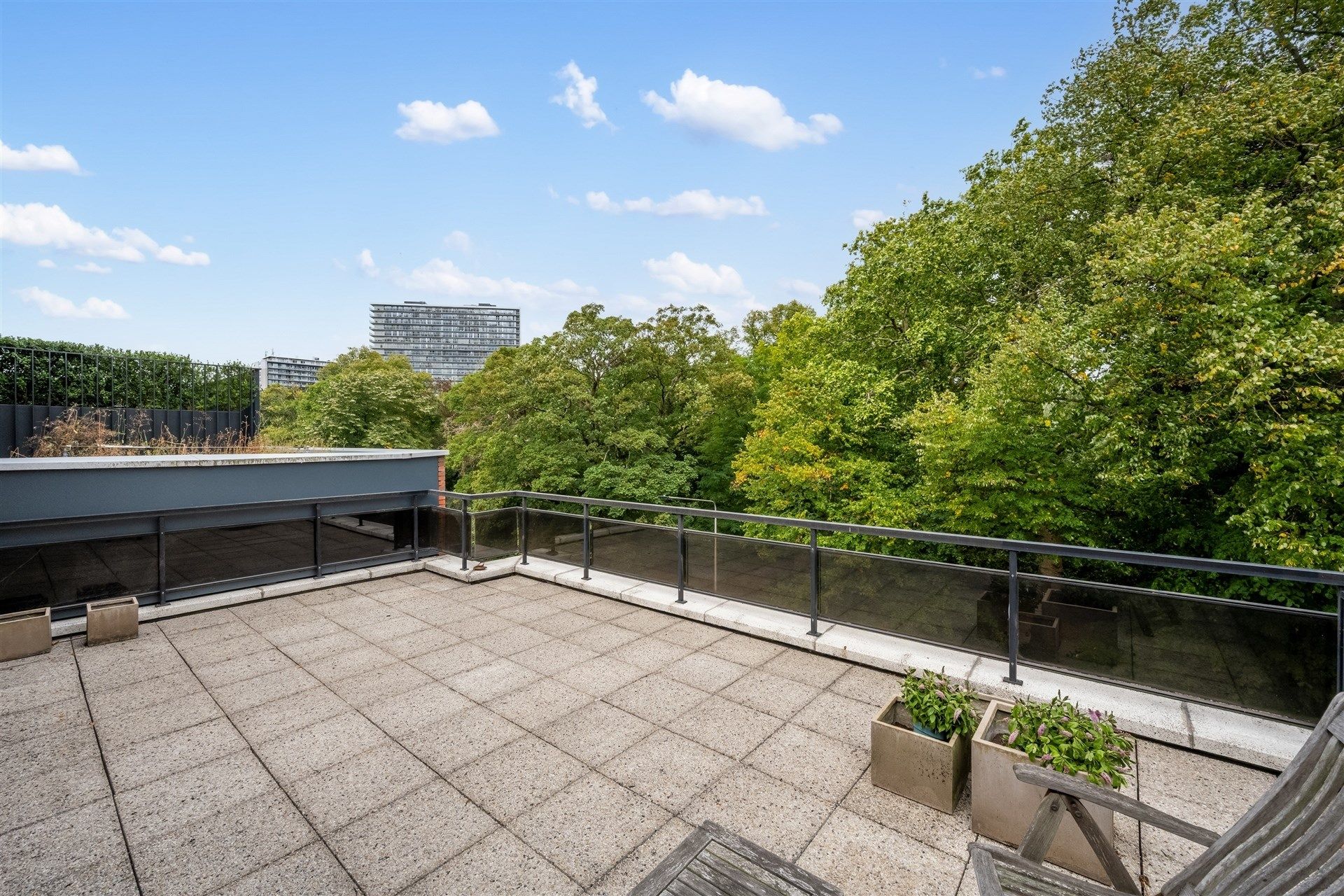 Instapklaar appartement met fantastisch terras! foto 2