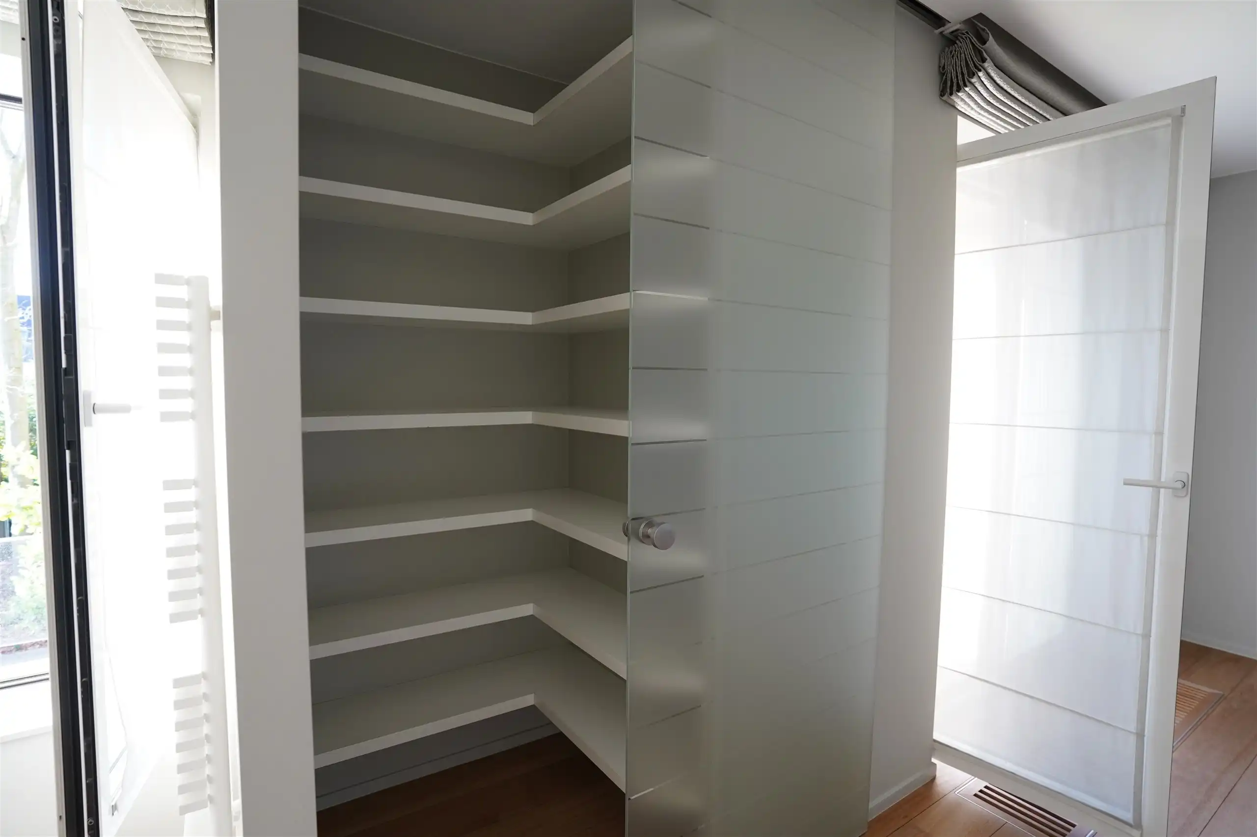 Zeldzame parel!  Klasse appartement met groen panorama foto 18