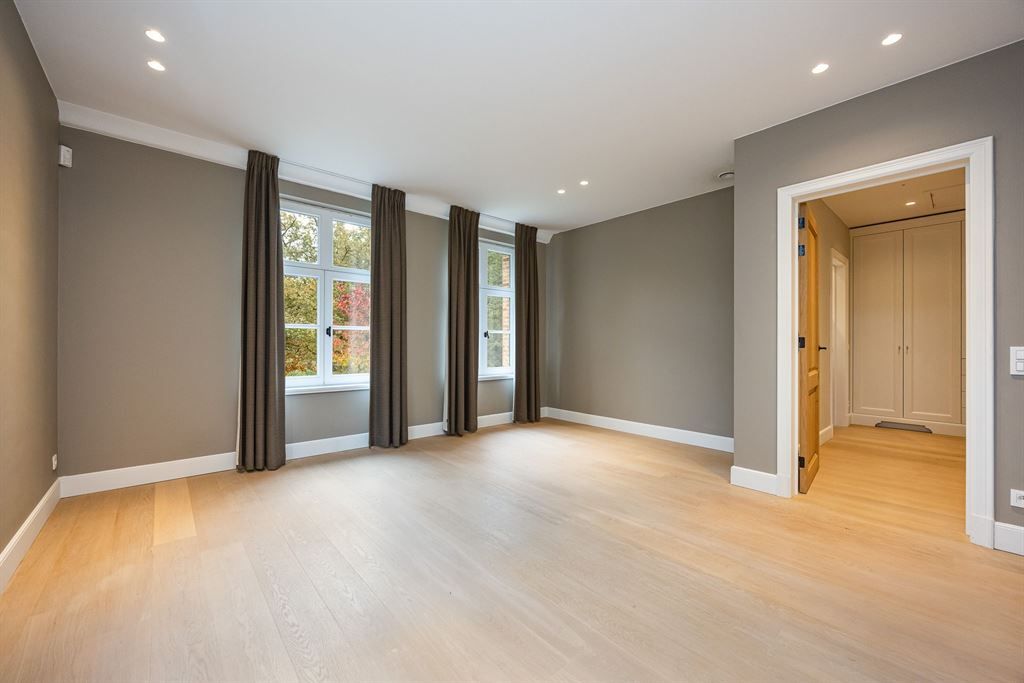 Prachtige manoirvilla met tijdloze allure en een elegante architectuur in Hof ter Linden foto 14