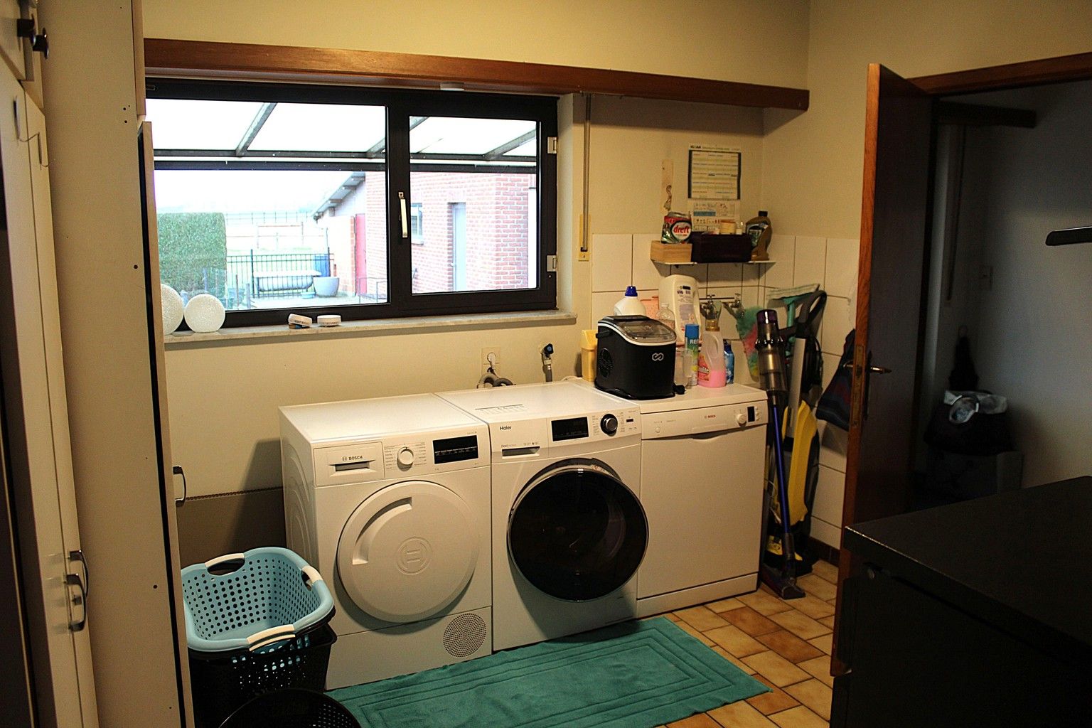 Vrijstaande gezinswoning met tuin en garage foto 11