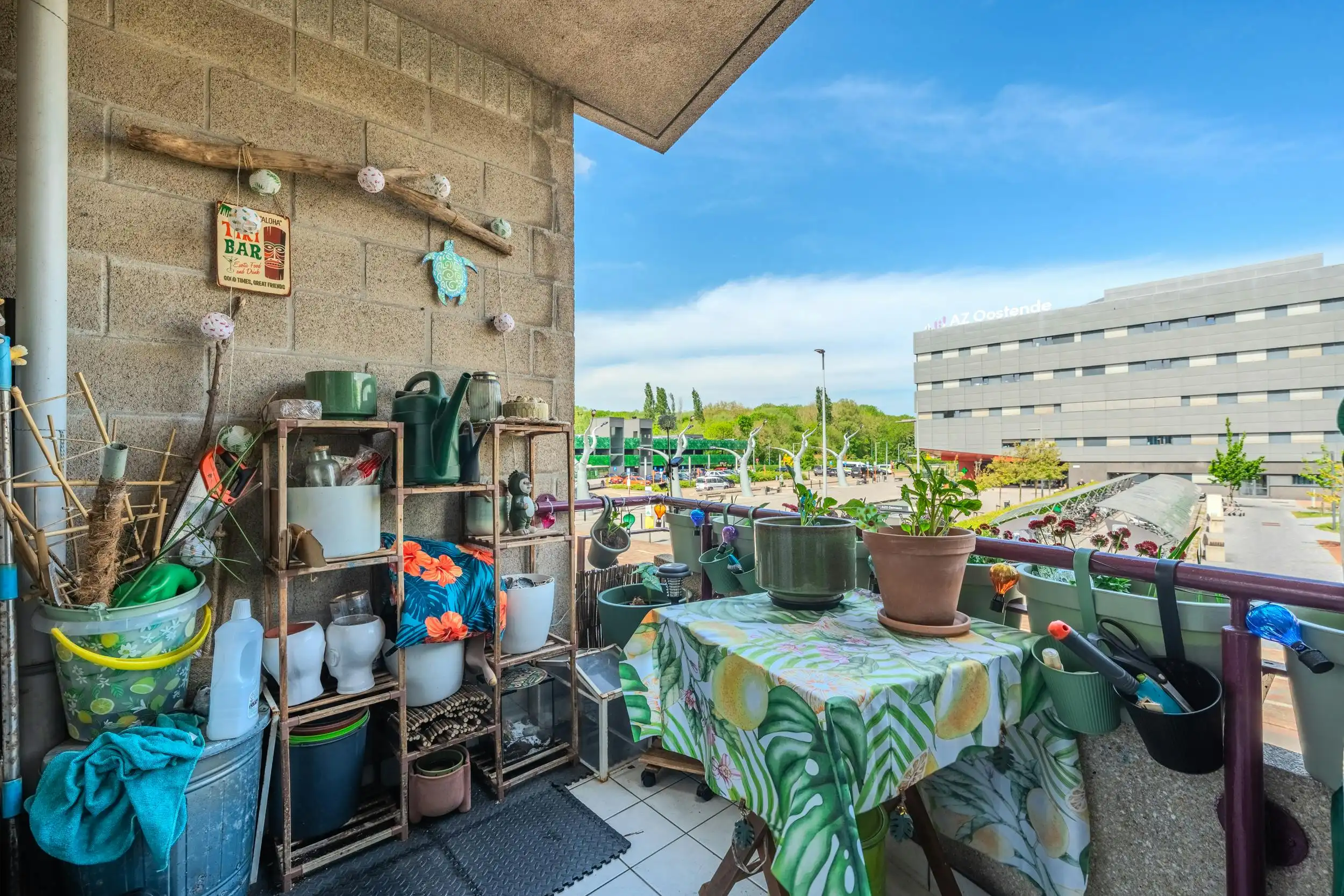 Lichtrijk twee-slaapkamerappartement met terras te Oostende foto 10