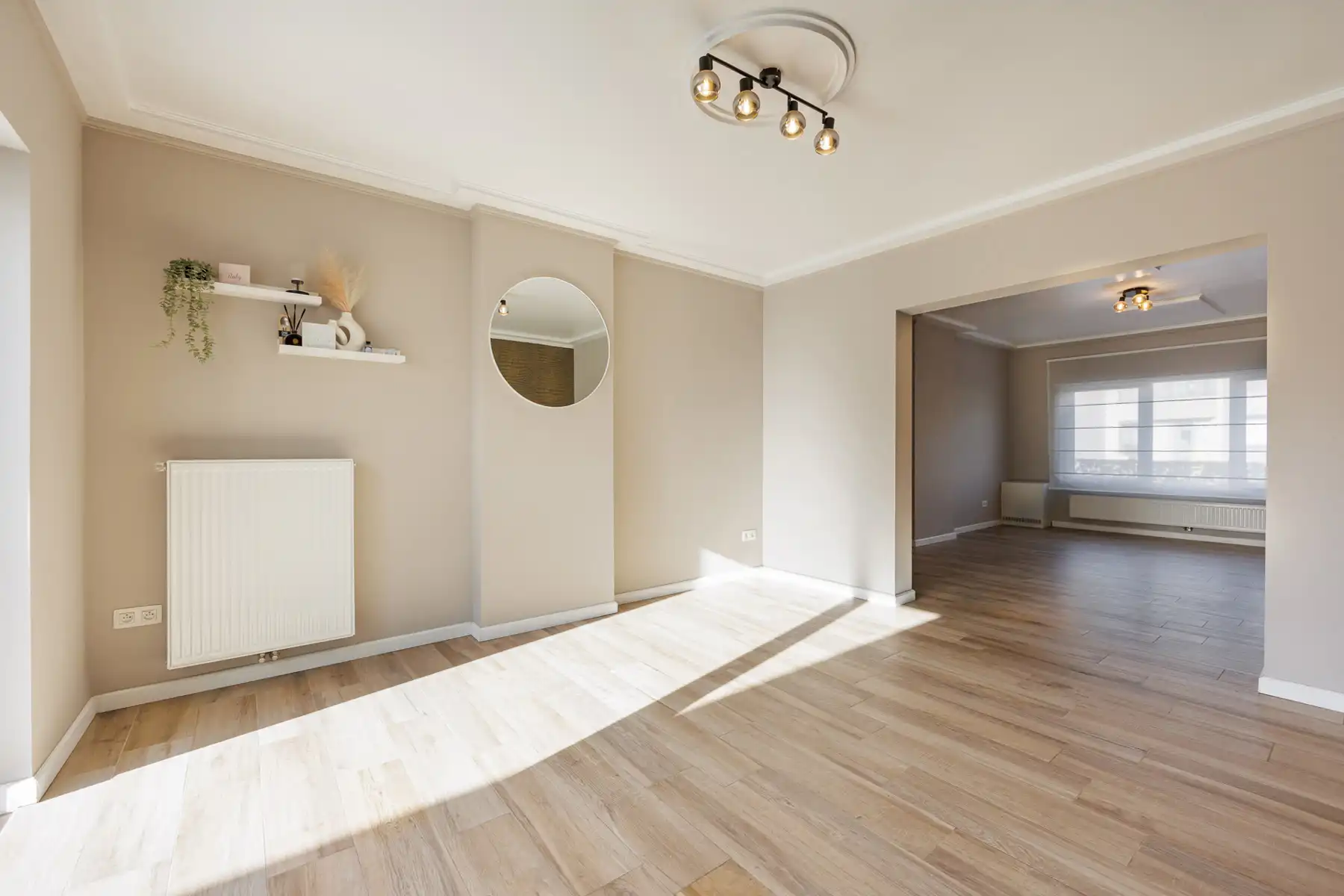 Recent gerenoveerde woning met 2 slpks nabij het centrum foto 8