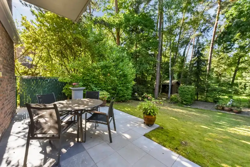 Zeer rustig gelegen villa van 245m² in moderne stijl op 14 are palende aan golfdomein foto 30