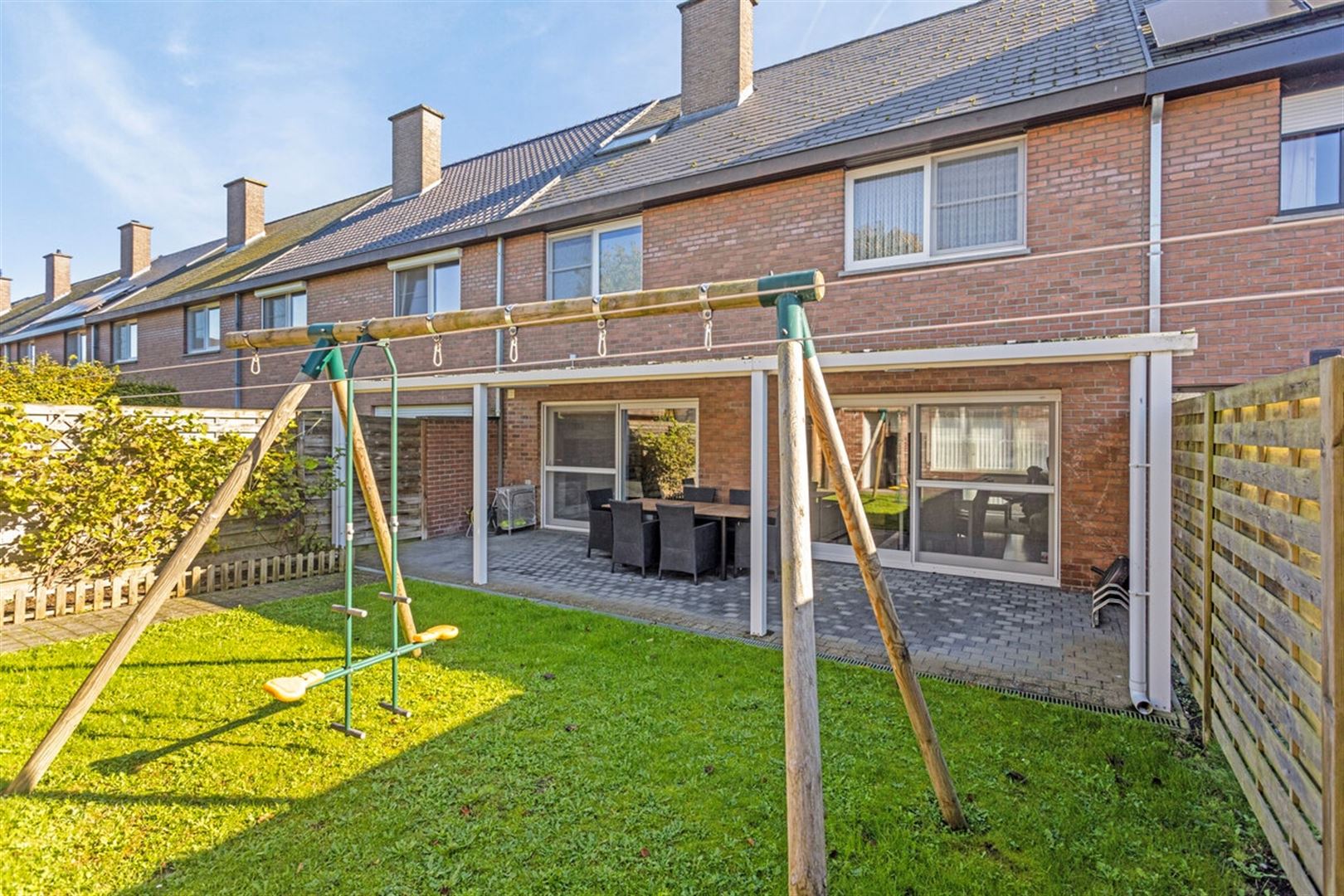 Instapklare woning met 5 slpks foto 32