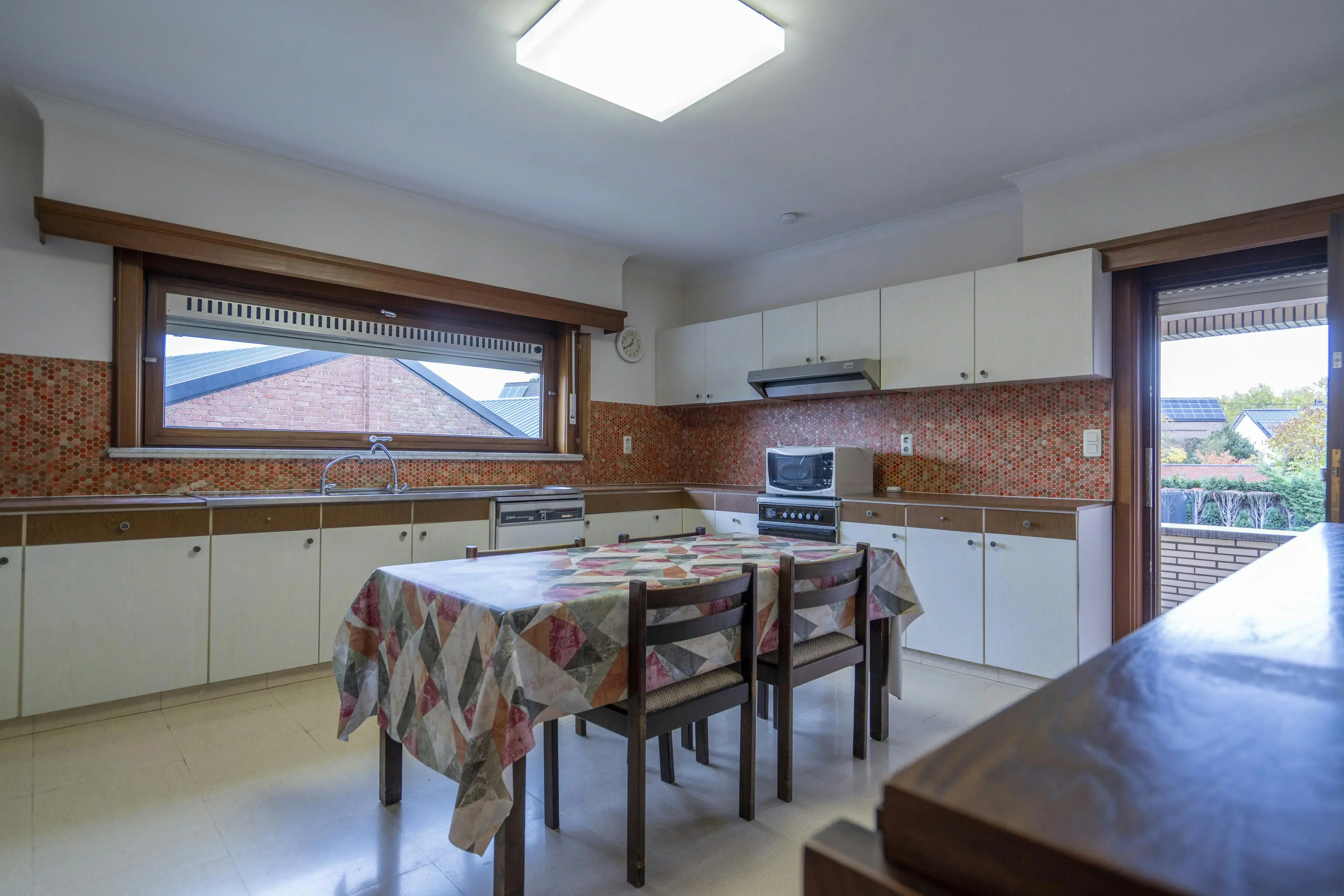 Ruim te renoveren huis te koop in Harelbeke  foto 9