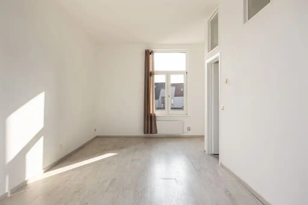 Gezellige studio met veel lichtinval op centrale locatie foto 6