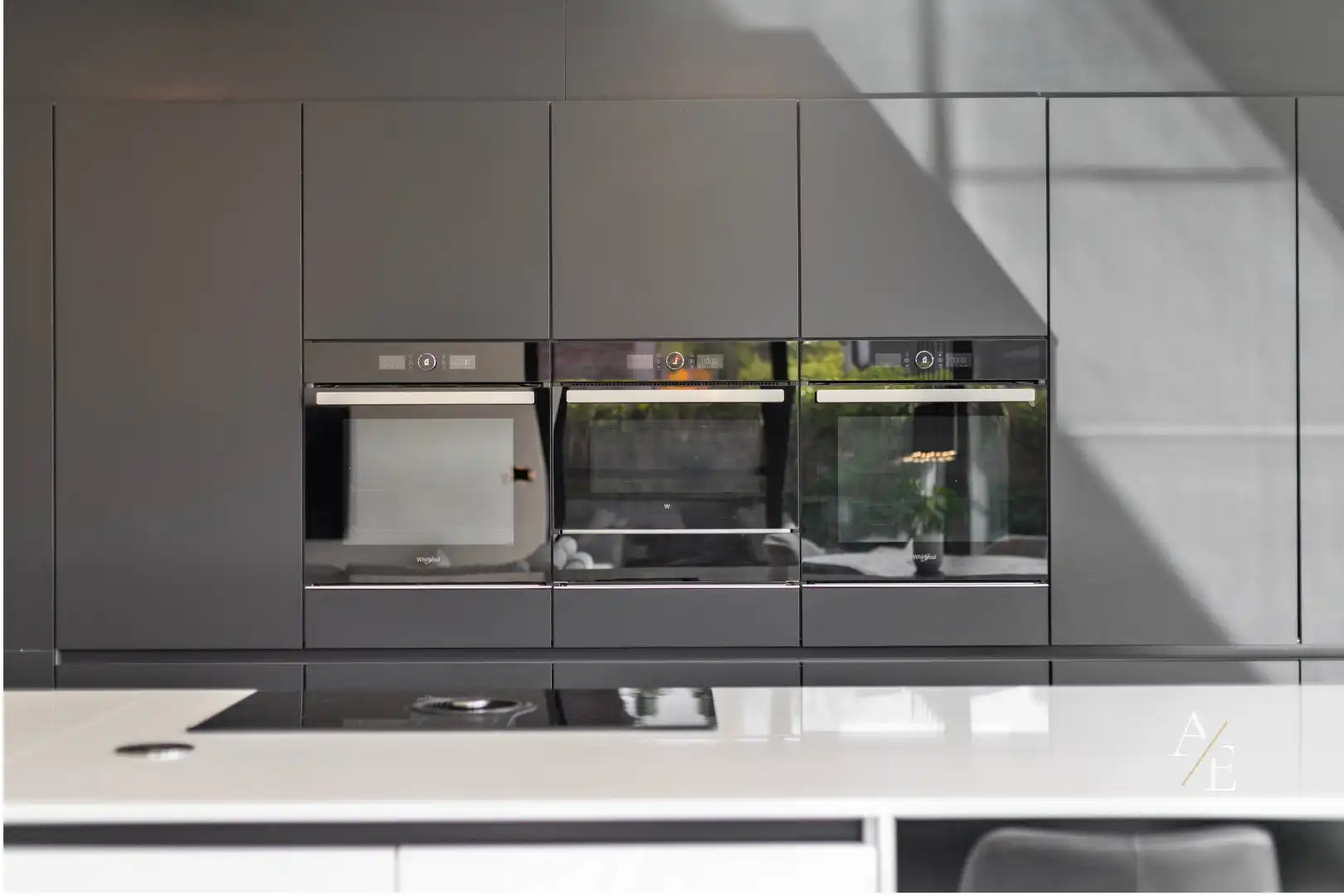 OOSTERZELE - Strakke designvilla met zwembad uit 2020! foto 9