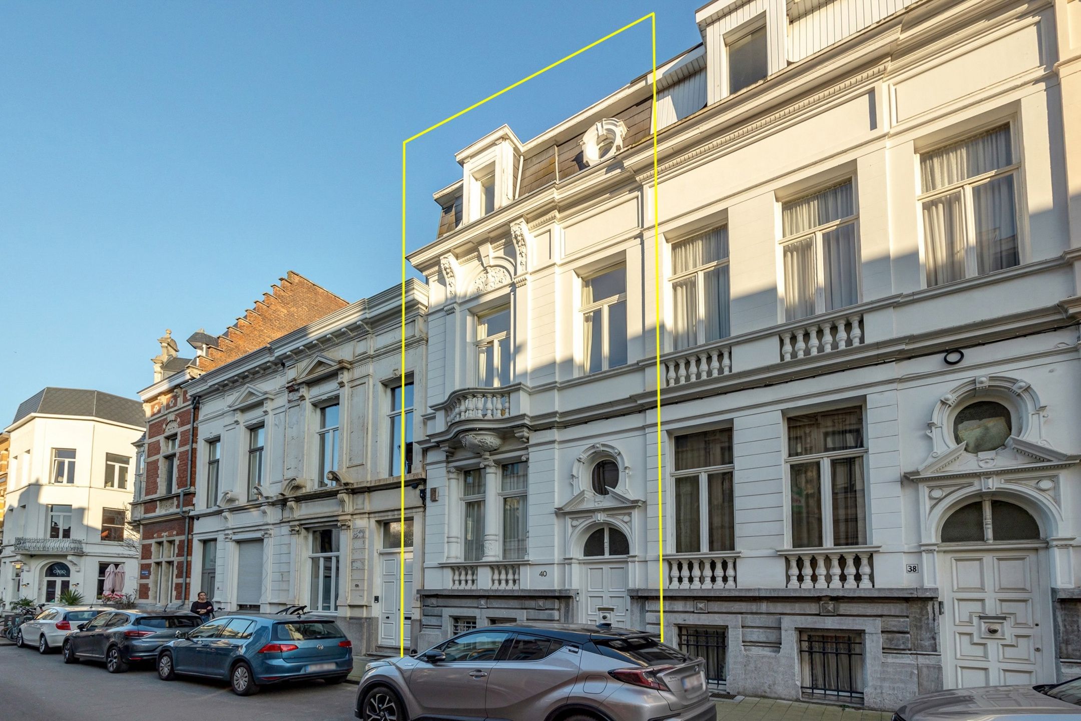 ANTWERPEN ZURENBORG - Subliem gerenoveerde herenwoning  foto 14
