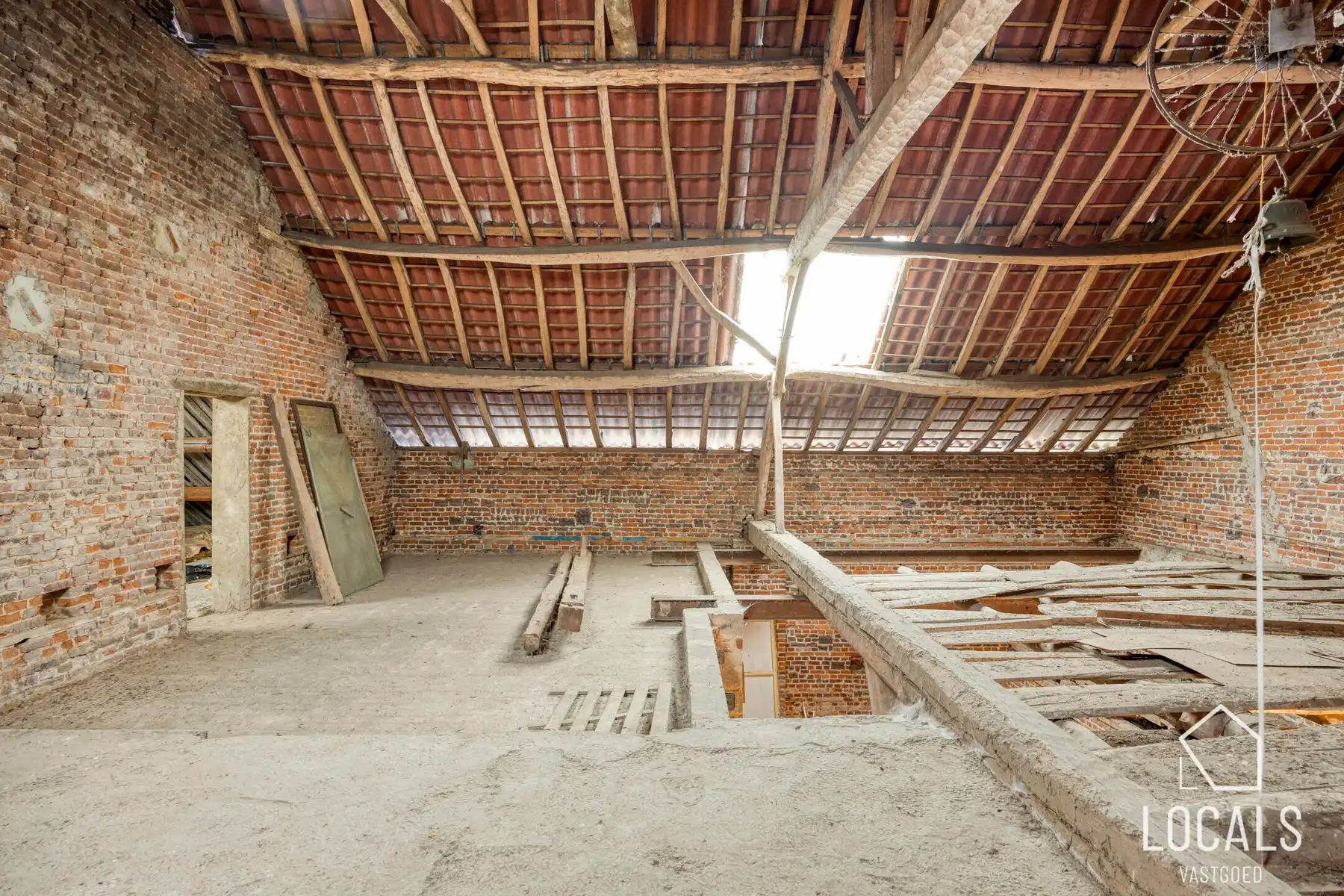 Unieke gezinswoning (open bebouwing) met potentieel! foto 21