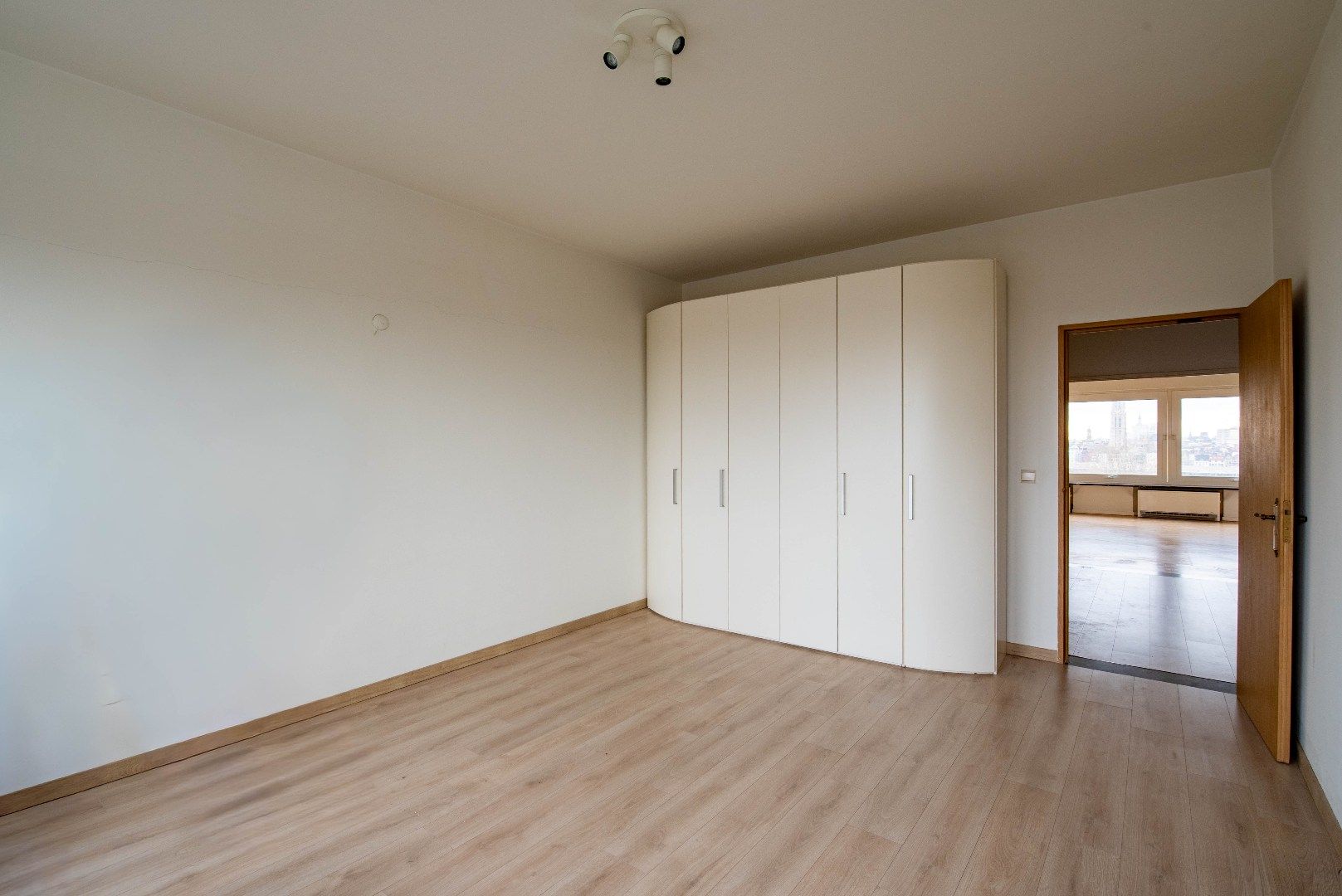 Lichtrijk 2-slaapkamerappartement met uitzicht op Antwerpen foto 12
