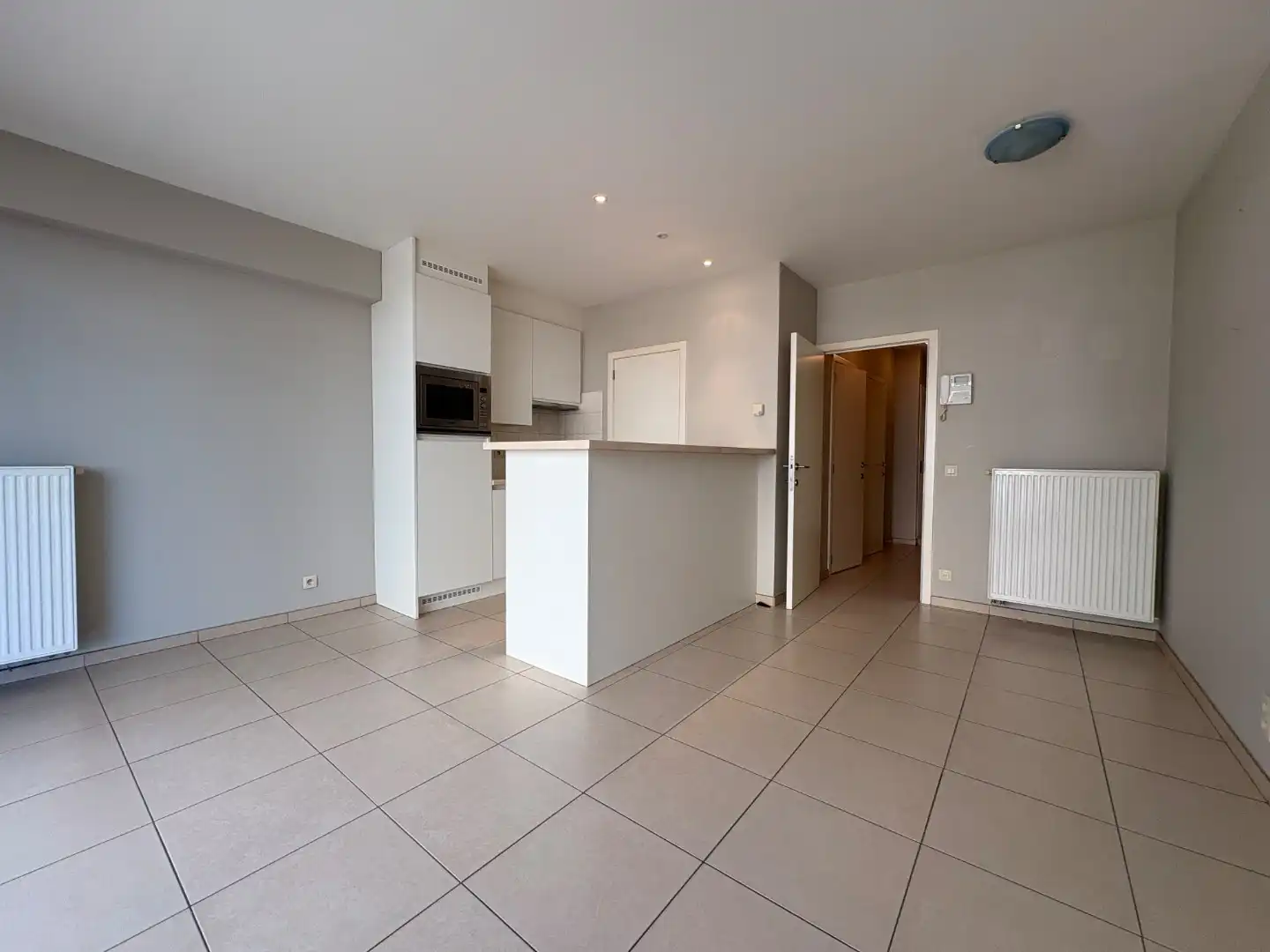Appartement te huur met 2 slaapkamers inclusief garage foto 4