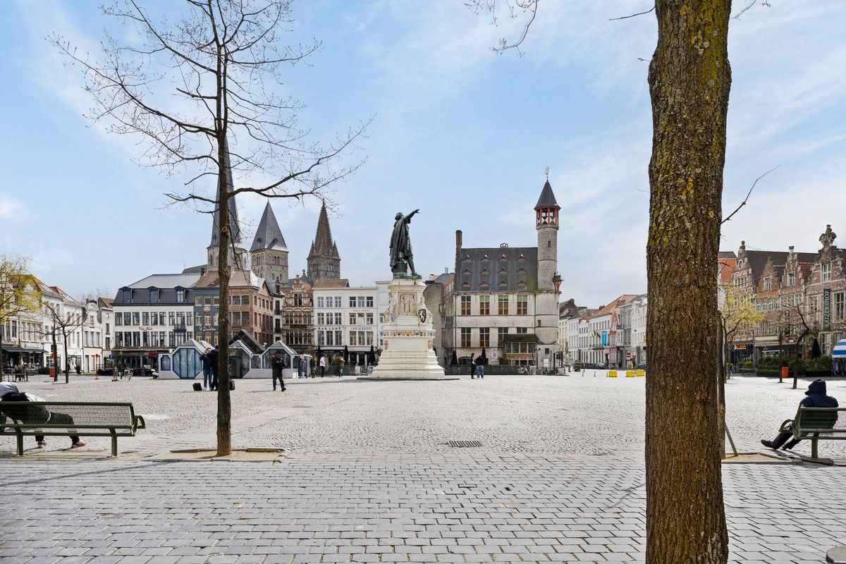 Buitengewone duplex penthouse midden in de historische binnenstad aan de Leie foto 26