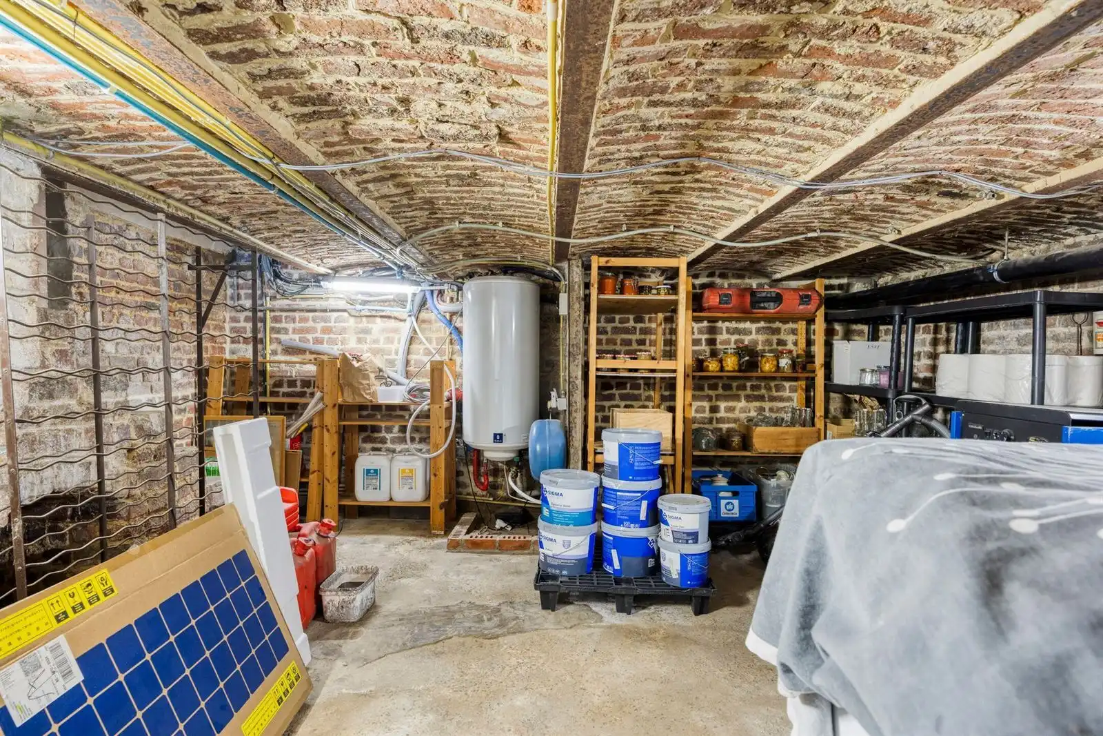 Charmante woning met gezellige tuin, 3 slaapkamerse en 2 badkamers foto 31